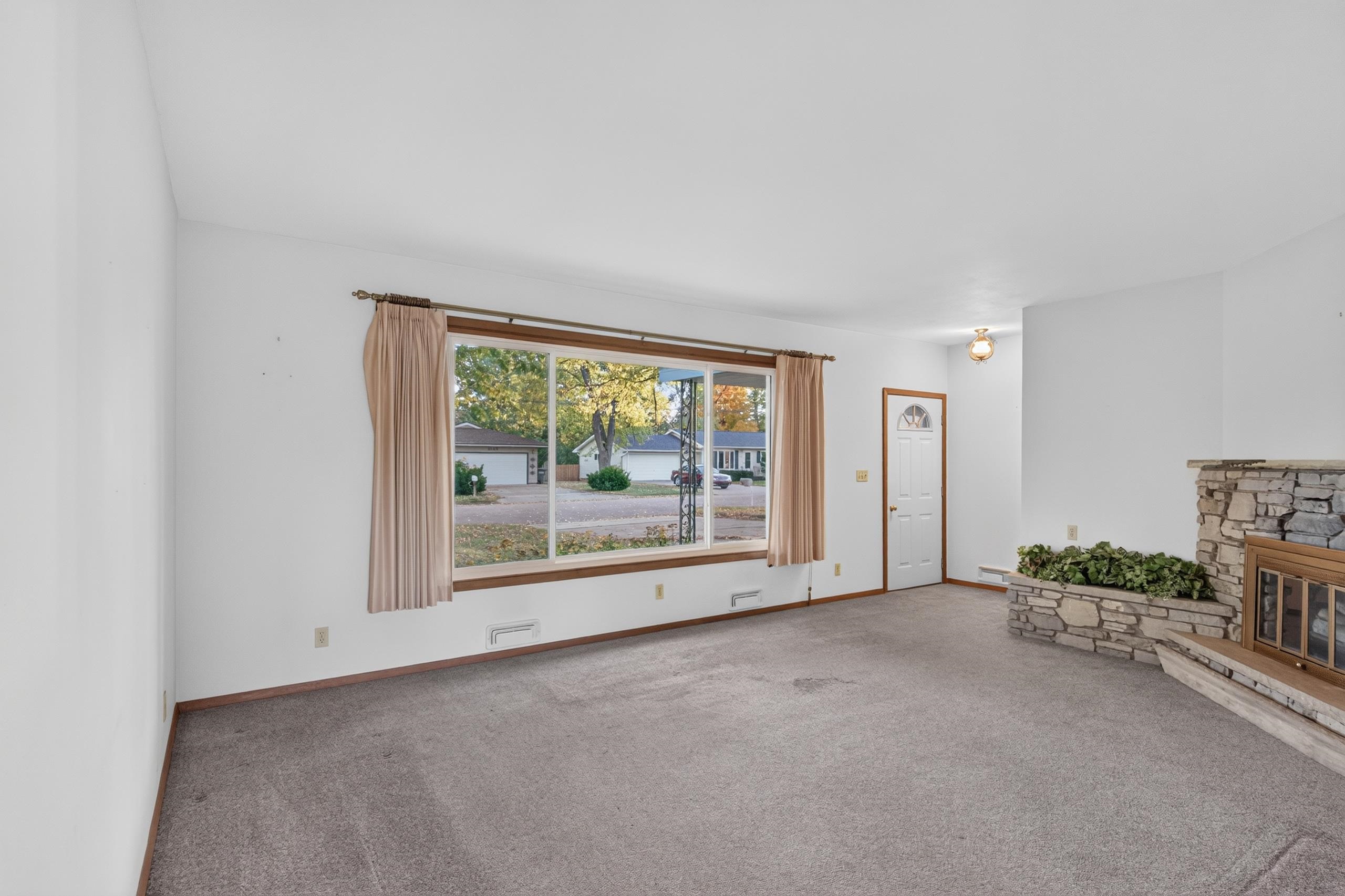 1311 COREY AVENUE, Wisconsin Rapids, Wisconsin 54494, 3 Bedrooms Bedrooms, ,1 BathroomBathrooms,Residential,For Sale,1311 COREY AVENUE,22605207