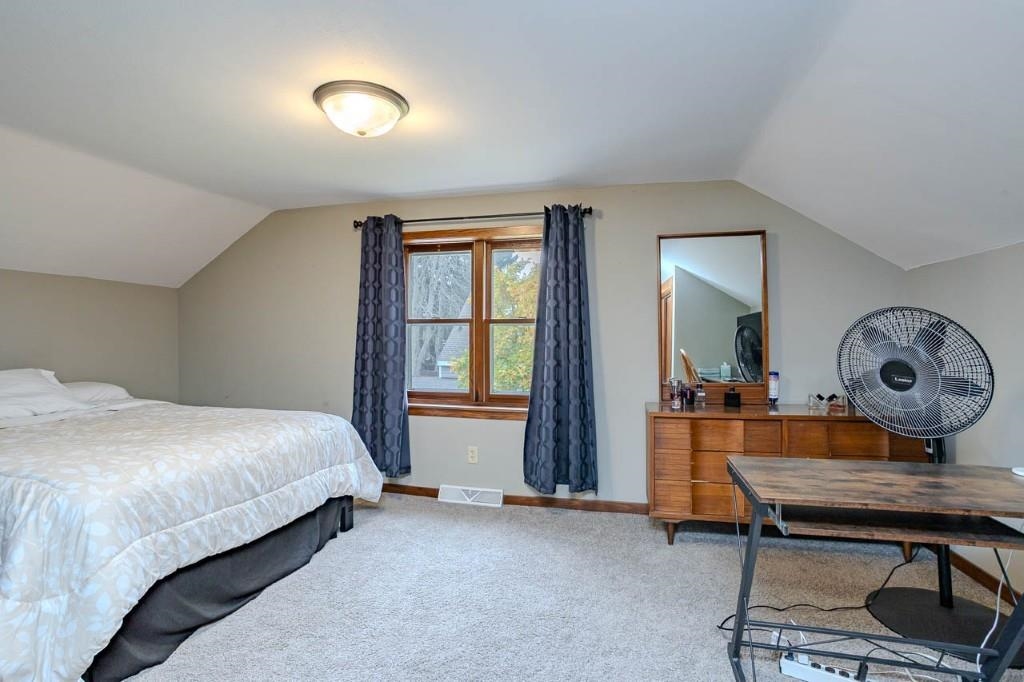 614 E UNION AVENUE, Wausau, Wisconsin 54403, 2 Bedrooms Bedrooms, ,2 BathroomsBathrooms,Residential,For Sale,614 E UNION AVENUE,22605208