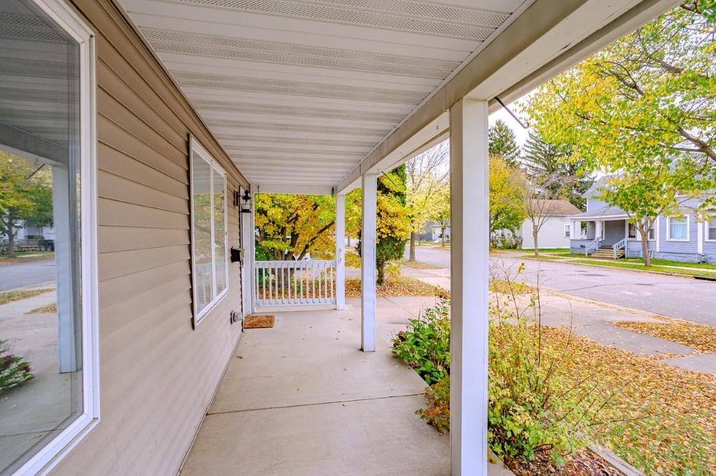 614 E UNION AVENUE, Wausau, Wisconsin 54403, 2 Bedrooms Bedrooms, ,2 BathroomsBathrooms,Residential,For Sale,614 E UNION AVENUE,22605208