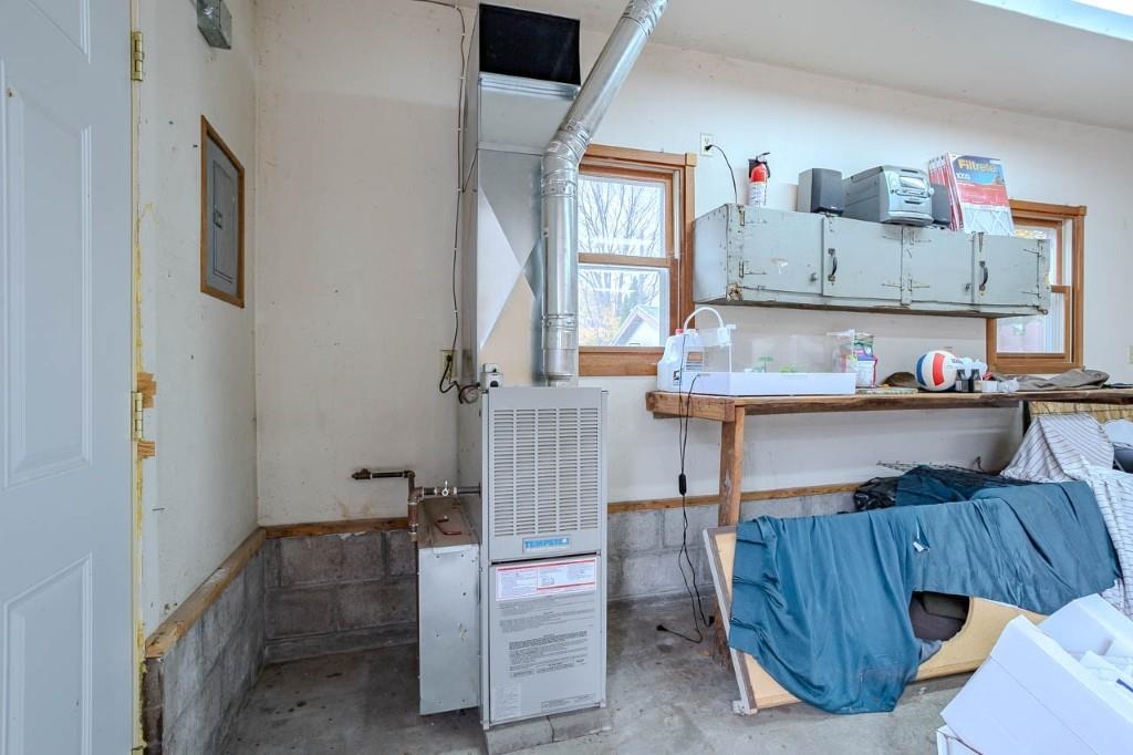 614 E UNION AVENUE, Wausau, Wisconsin 54403, 2 Bedrooms Bedrooms, ,2 BathroomsBathrooms,Residential,For Sale,614 E UNION AVENUE,22605208