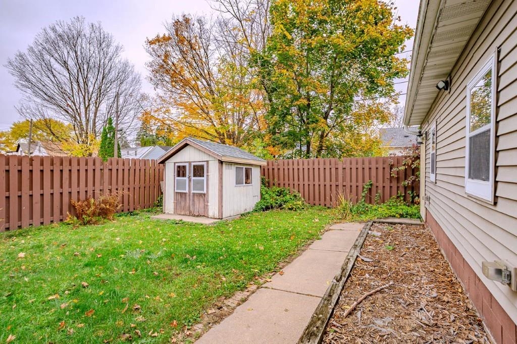 614 E UNION AVENUE, Wausau, Wisconsin 54403, 2 Bedrooms Bedrooms, ,2 BathroomsBathrooms,Residential,For Sale,614 E UNION AVENUE,22605208