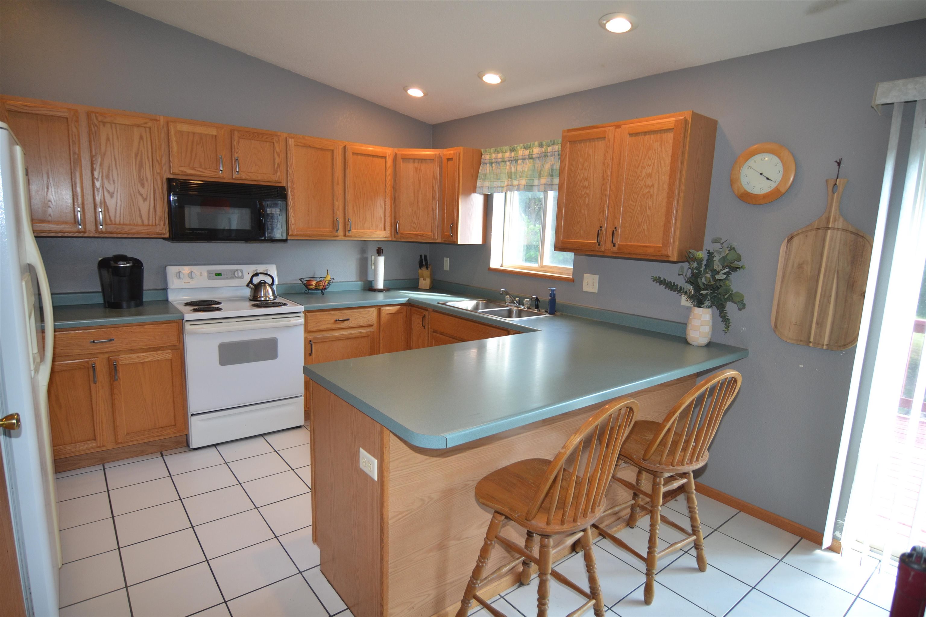 1847 MANATEE DRIVE, Kronenwetter, Wisconsin 54455, 4 Bedrooms Bedrooms, ,2 BathroomsBathrooms,Residential,For Sale,1847 MANATEE DRIVE,22605209