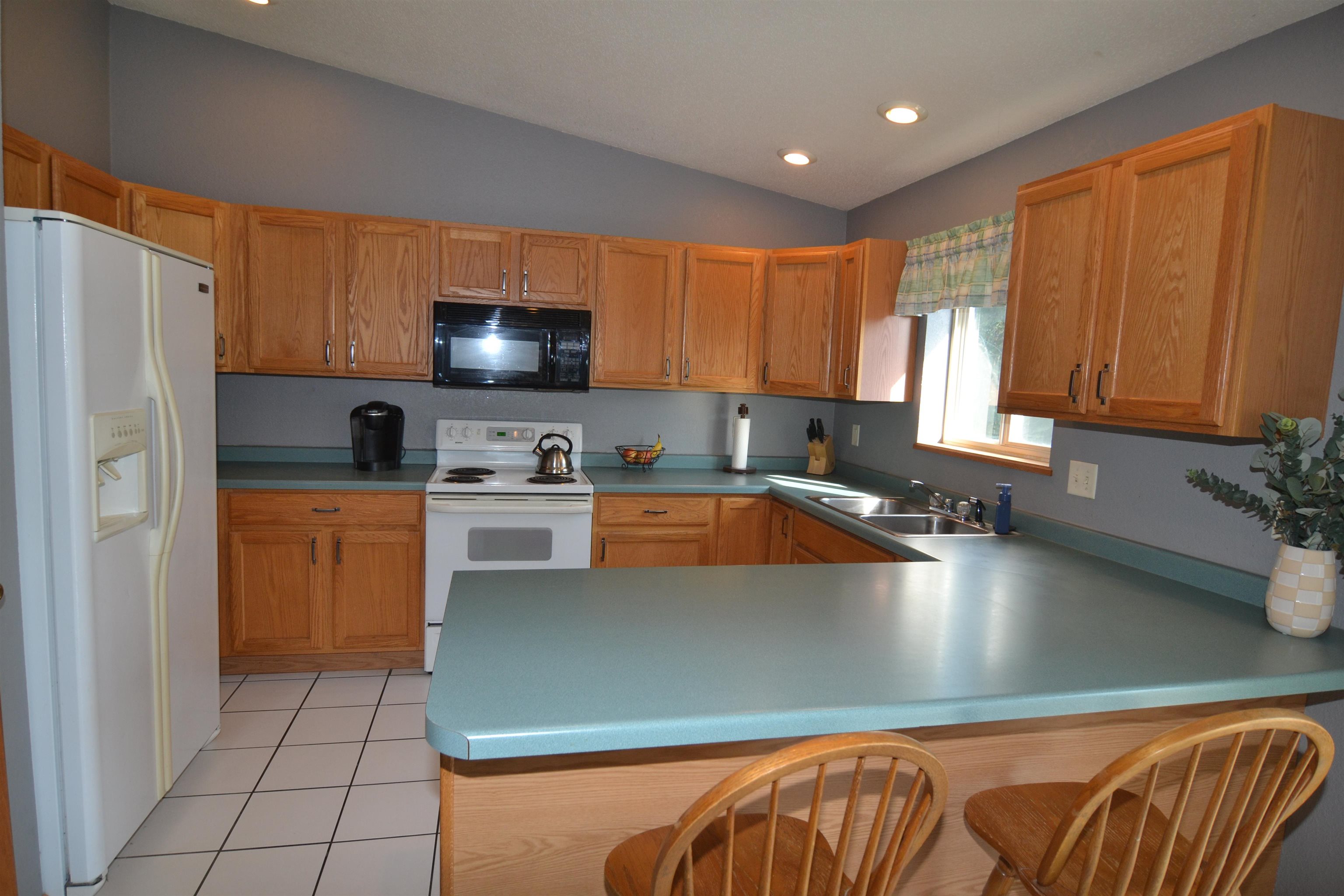1847 MANATEE DRIVE, Kronenwetter, Wisconsin 54455, 4 Bedrooms Bedrooms, ,2 BathroomsBathrooms,Residential,For Sale,1847 MANATEE DRIVE,22605209