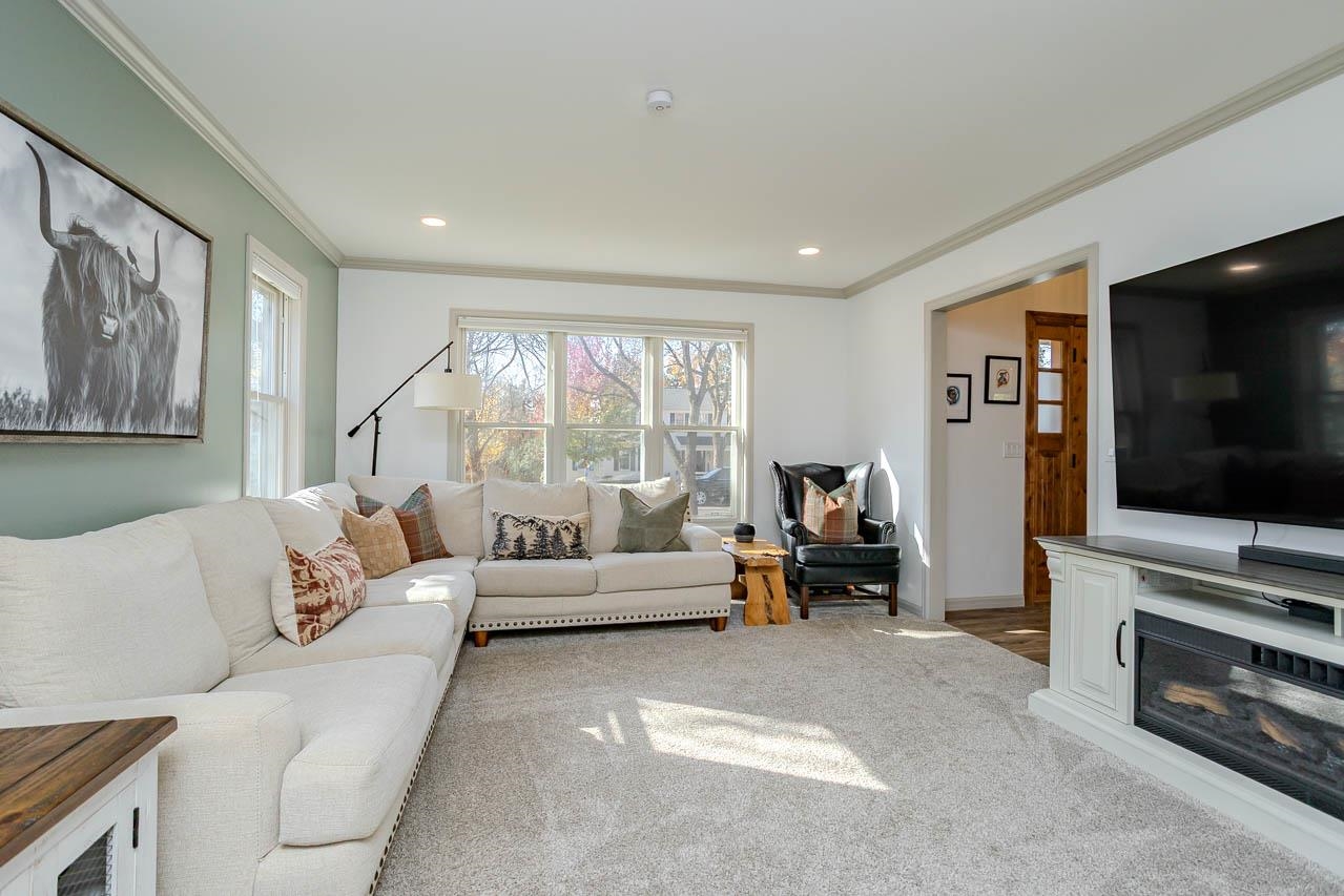 4007 BRIARWOOD AVENUE, Wausau, Wisconsin 54403, 5 Bedrooms Bedrooms, ,3 BathroomsBathrooms,Residential,For Sale,4007 BRIARWOOD AVENUE,22605212