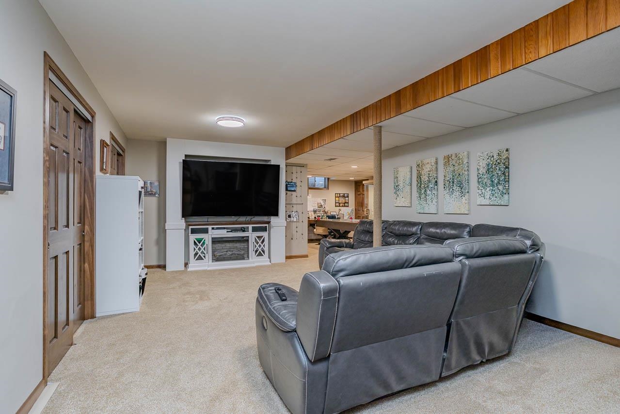 4007 BRIARWOOD AVENUE, Wausau, Wisconsin 54403, 5 Bedrooms Bedrooms, ,3 BathroomsBathrooms,Residential,For Sale,4007 BRIARWOOD AVENUE,22605212