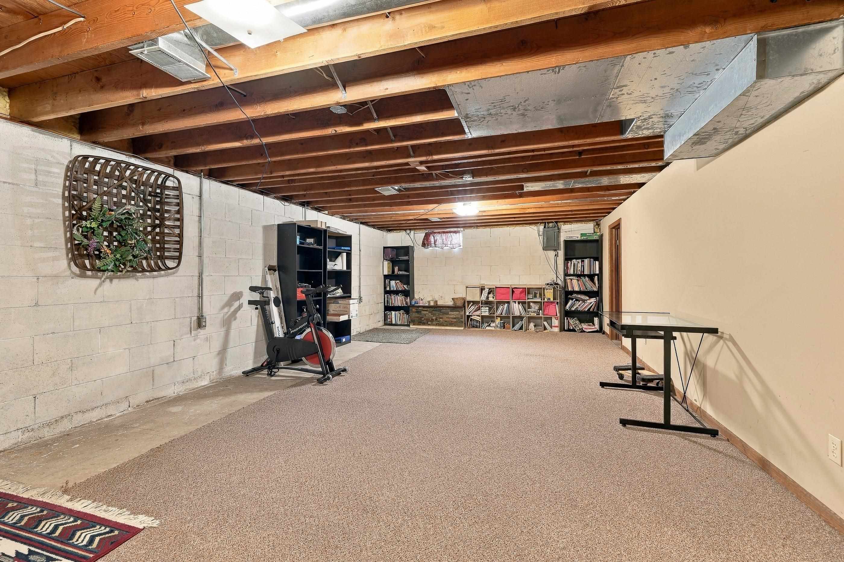 903 HOLLYWOOD DRIVE, Merrill, Wisconsin 54452, 2 Bedrooms Bedrooms, ,2 BathroomsBathrooms,Residential,For Sale,903 HOLLYWOOD DRIVE,22605213