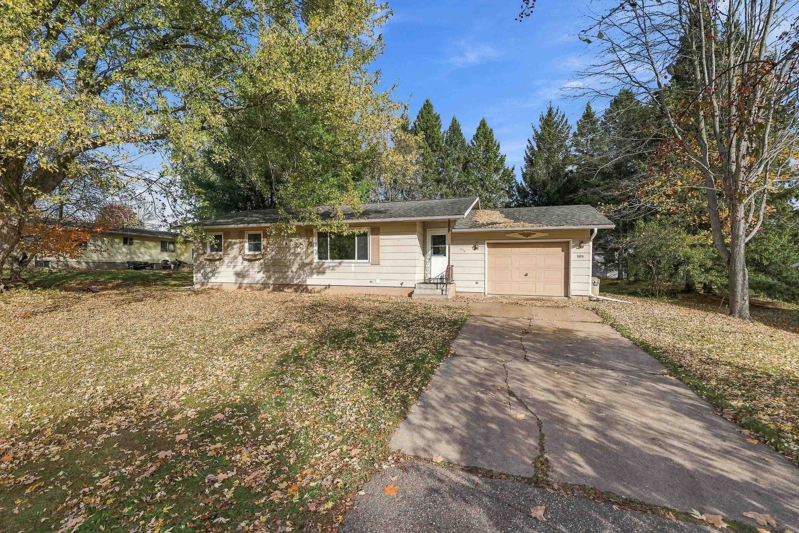 903 HOLLYWOOD DRIVE, Merrill, Wisconsin 54452, 2 Bedrooms Bedrooms, ,2 BathroomsBathrooms,Residential,For Sale,903 HOLLYWOOD DRIVE,22605213