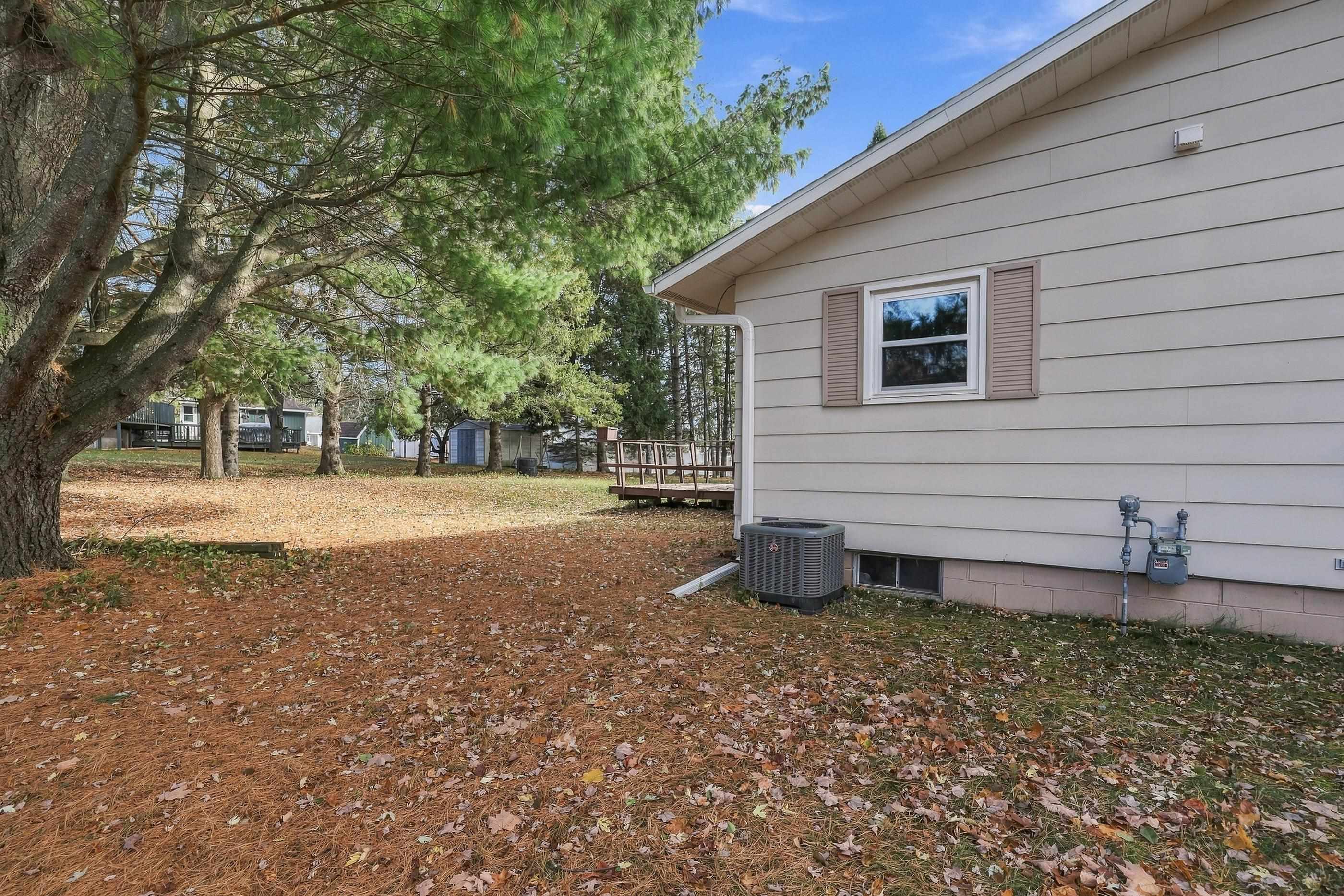 903 HOLLYWOOD DRIVE, Merrill, Wisconsin 54452, 2 Bedrooms Bedrooms, ,2 BathroomsBathrooms,Residential,For Sale,903 HOLLYWOOD DRIVE,22605213