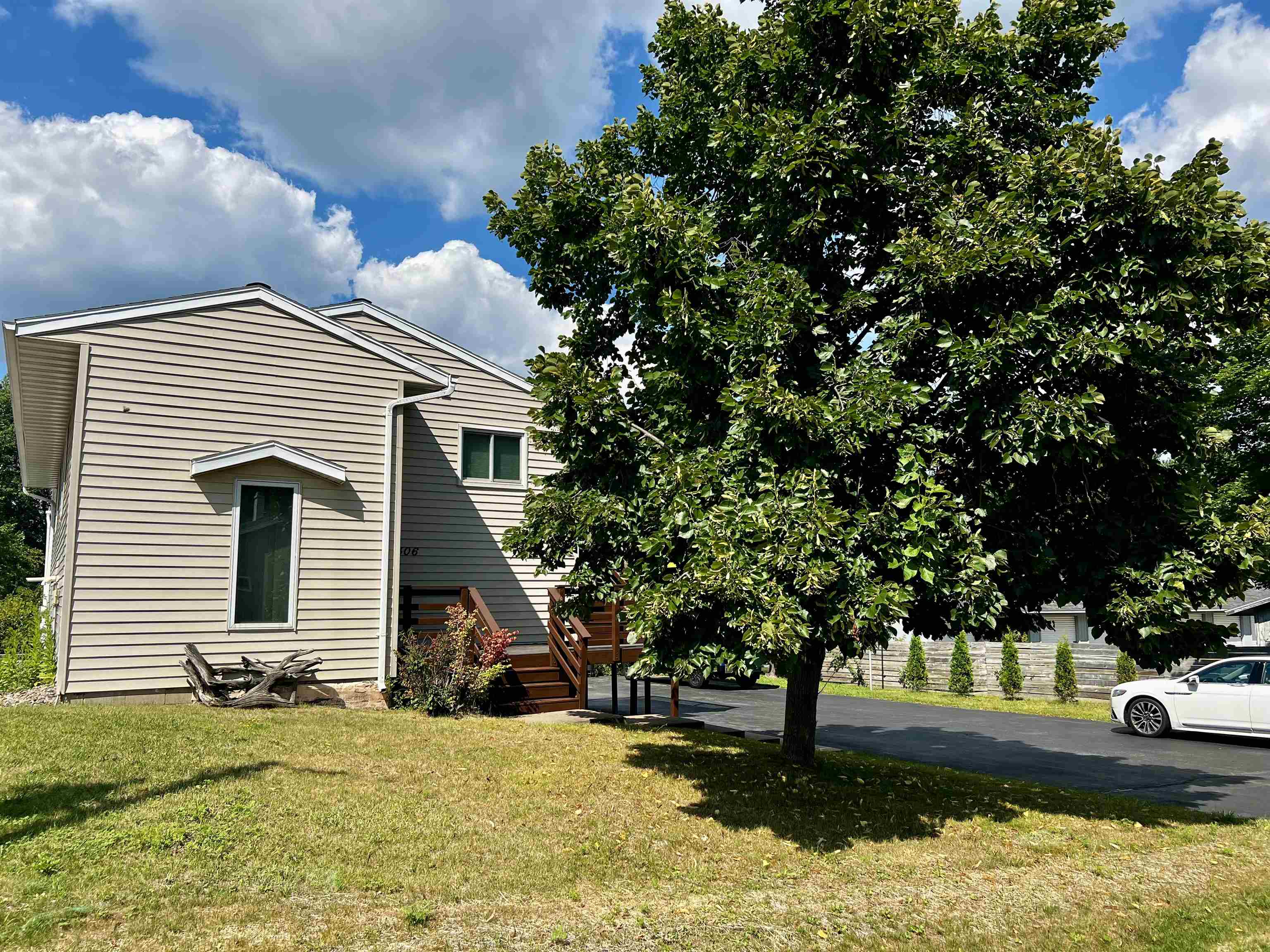 4306 E JELINEK AVENUE, Weston, Wisconsin 54476, 2 Bedrooms Bedrooms, ,2 BathroomsBathrooms,Residential,For Rent,4306 E JELINEK AVENUE,22605214