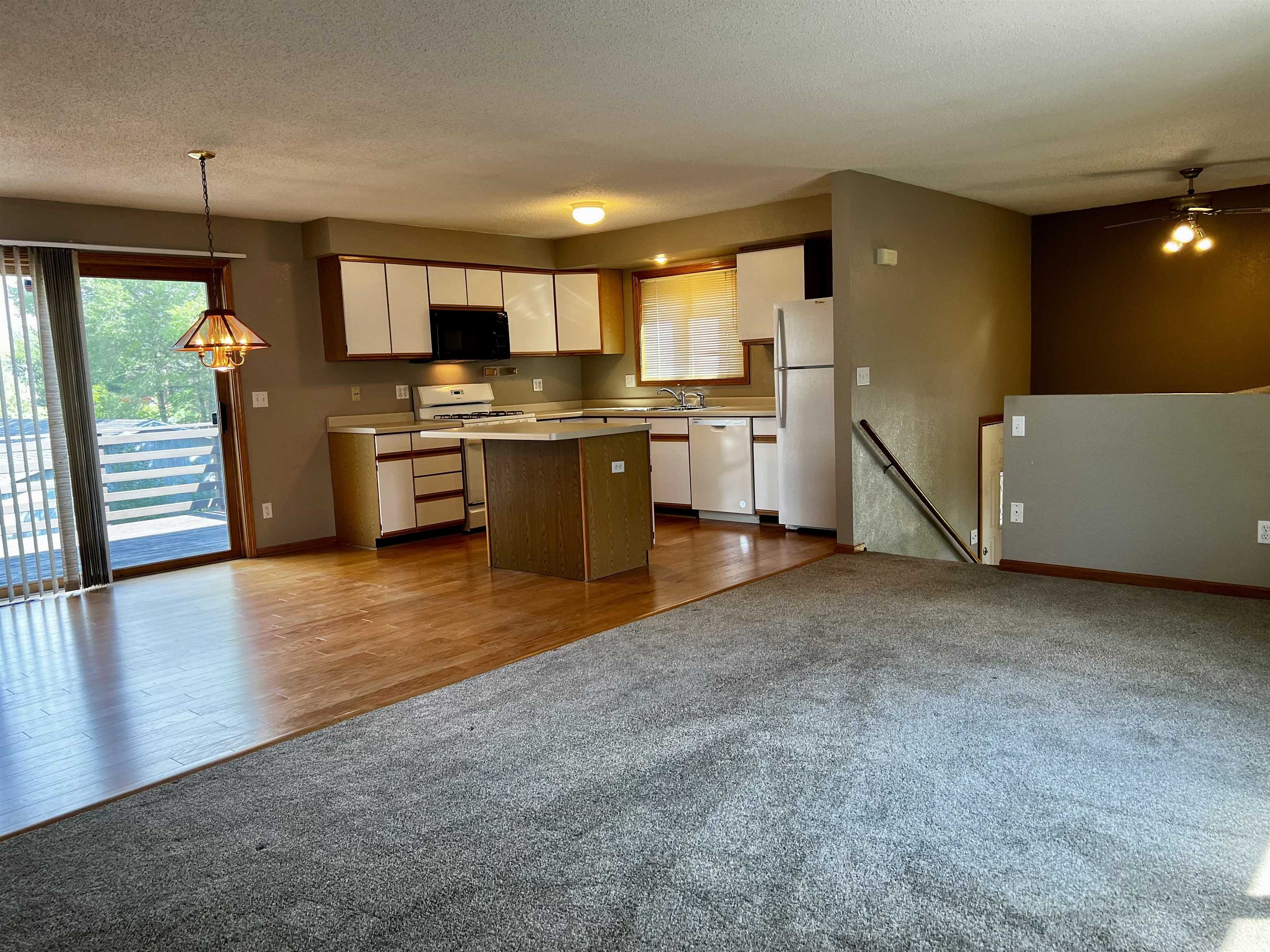 4306 E JELINEK AVENUE, Weston, Wisconsin 54476, 2 Bedrooms Bedrooms, ,2 BathroomsBathrooms,Residential,For Rent,4306 E JELINEK AVENUE,22605214