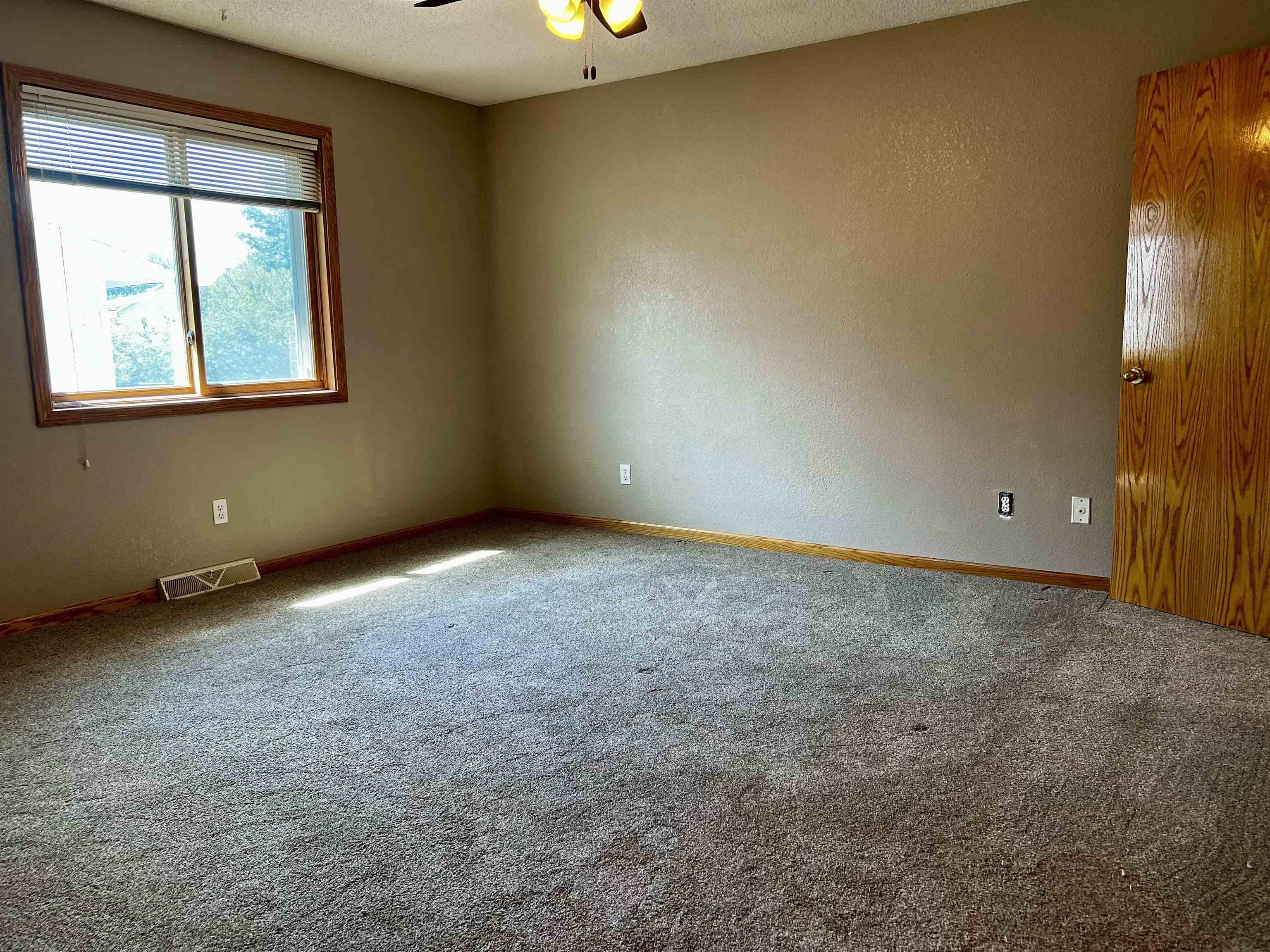 4306 E JELINEK AVENUE, Weston, Wisconsin 54476, 2 Bedrooms Bedrooms, ,2 BathroomsBathrooms,Residential,For Rent,4306 E JELINEK AVENUE,22605214