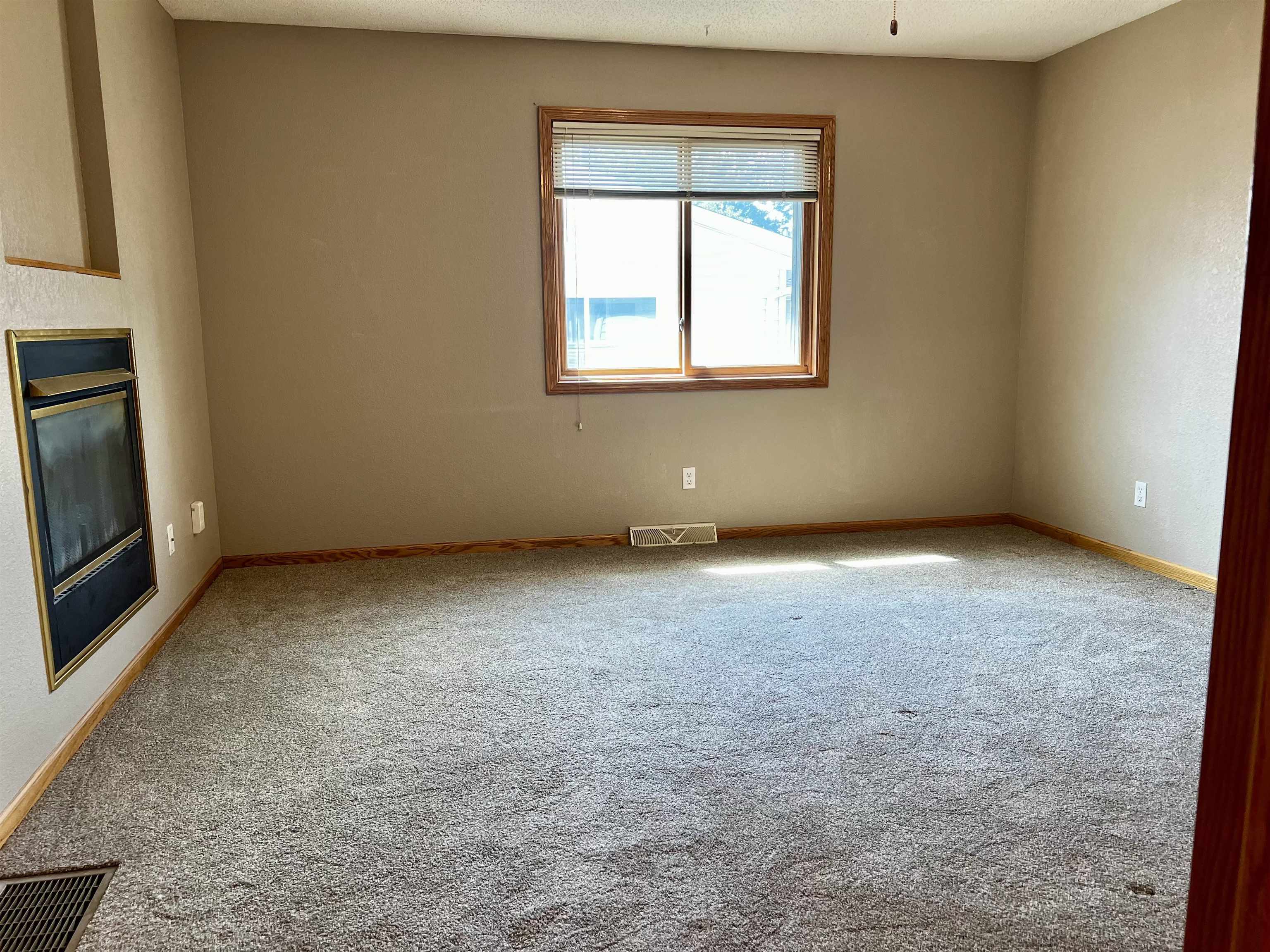 4306 E JELINEK AVENUE, Weston, Wisconsin 54476, 2 Bedrooms Bedrooms, ,2 BathroomsBathrooms,Residential,For Rent,4306 E JELINEK AVENUE,22605214