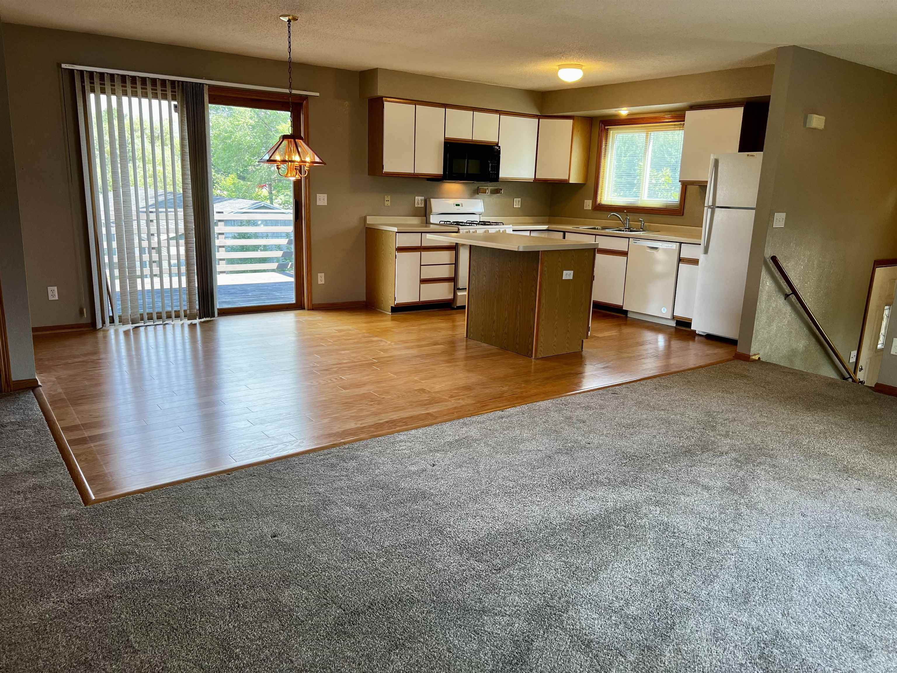 4306 E JELINEK AVENUE, Weston, Wisconsin 54476, 2 Bedrooms Bedrooms, ,2 BathroomsBathrooms,Residential,For Rent,4306 E JELINEK AVENUE,22605214