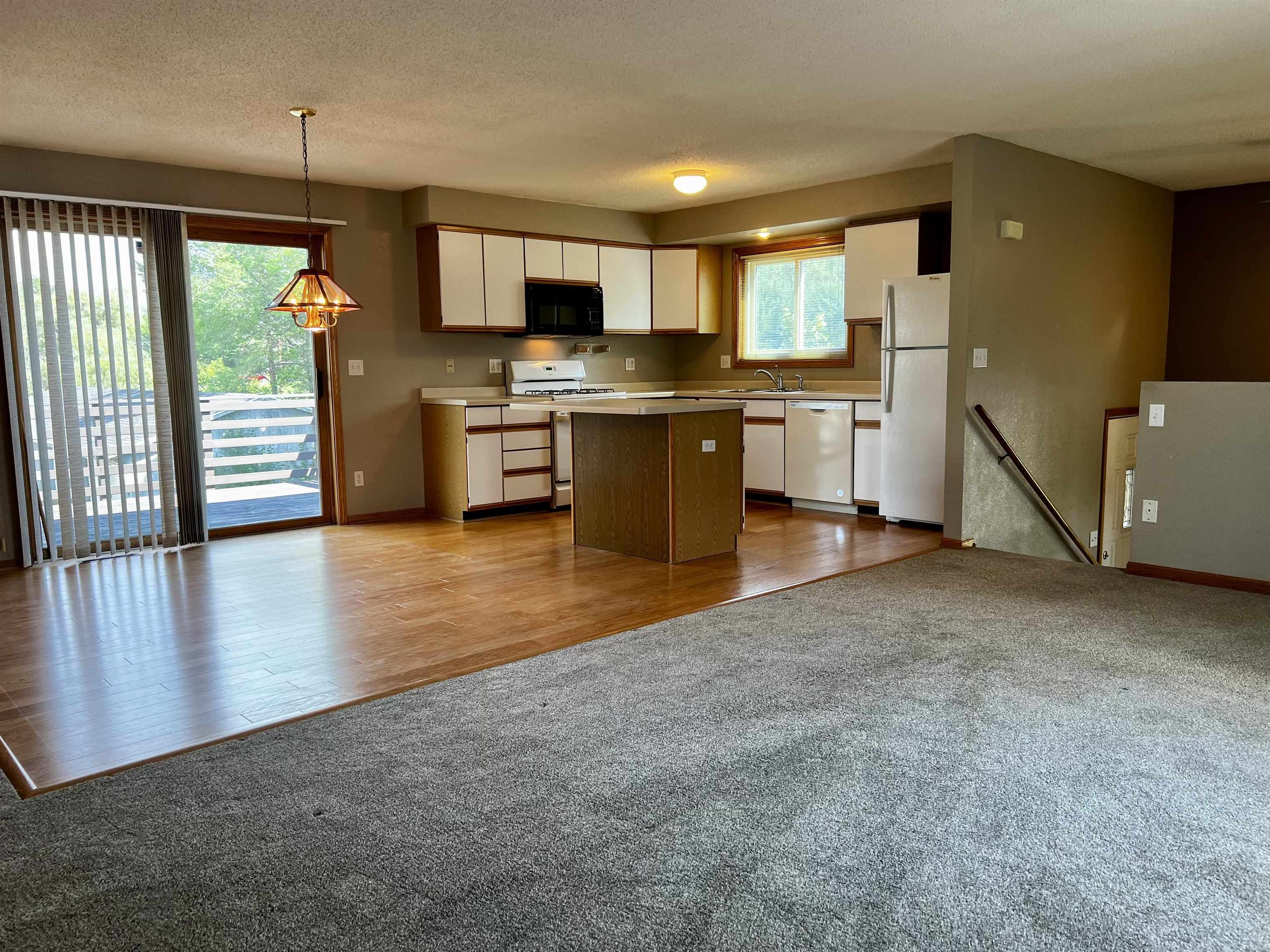 4306 E JELINEK AVENUE, Weston, Wisconsin 54476, 2 Bedrooms Bedrooms, ,2 BathroomsBathrooms,Residential,For Rent,4306 E JELINEK AVENUE,22605214