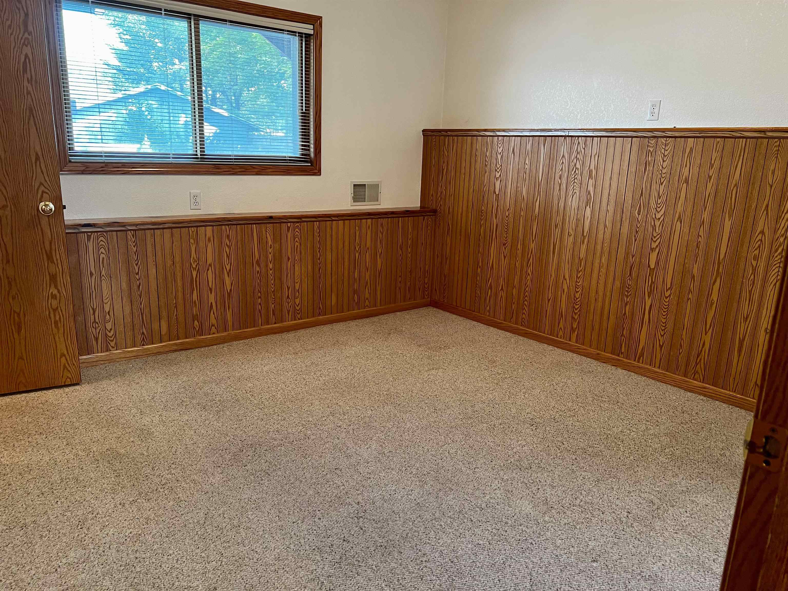 4306 E JELINEK AVENUE, Weston, Wisconsin 54476, 2 Bedrooms Bedrooms, ,2 BathroomsBathrooms,Residential,For Rent,4306 E JELINEK AVENUE,22605214