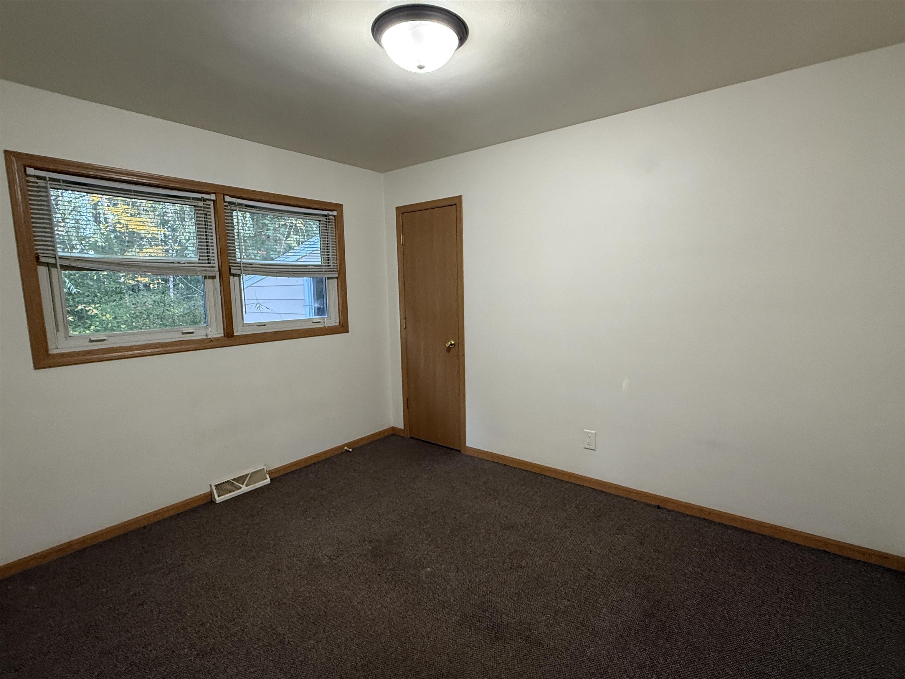 3712 WESTON AVENUE, Weston, Wisconsin 54476, 2 Bedrooms Bedrooms, ,1 BathroomBathrooms,Residential,For Sale,3712 WESTON AVENUE,22605215