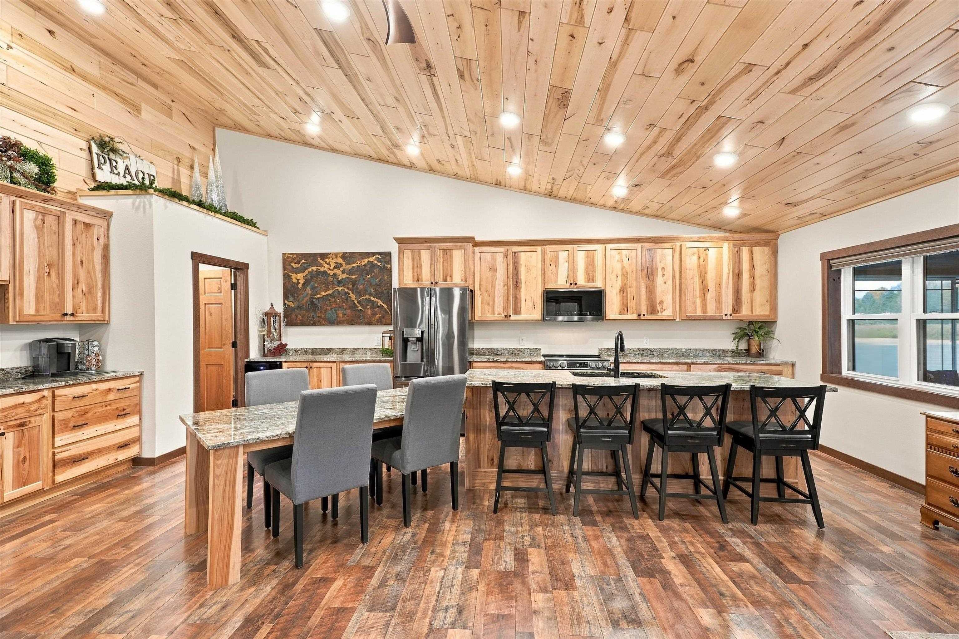 127231 RIDGEWAY DRIVE, Stratford, Wisconsin 54484, 3 Bedrooms Bedrooms, ,2 BathroomsBathrooms,Residential,For Sale,127231 RIDGEWAY DRIVE,22605227
