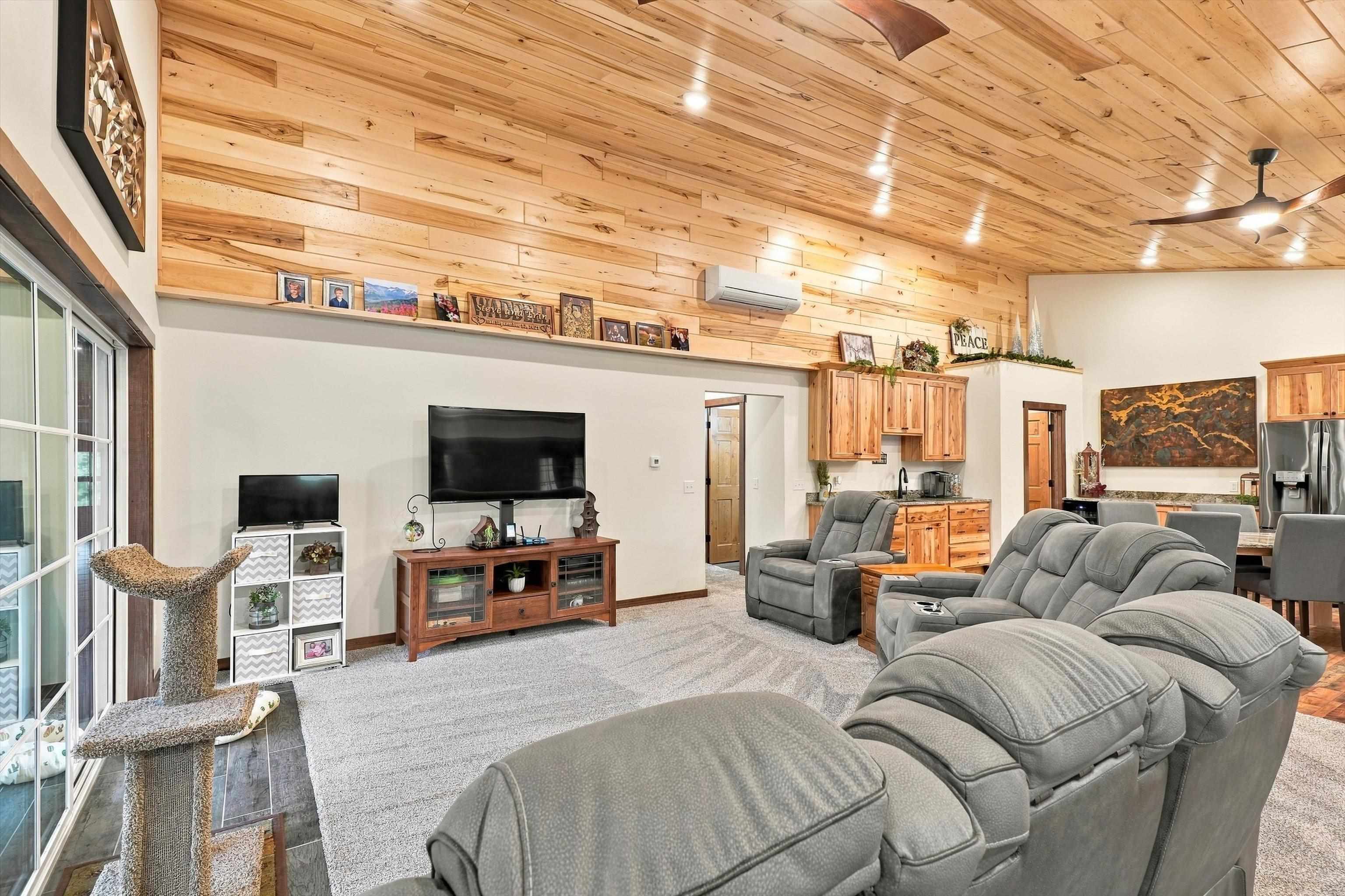 127231 RIDGEWAY DRIVE, Stratford, Wisconsin 54484, 3 Bedrooms Bedrooms, ,2 BathroomsBathrooms,Residential,For Sale,127231 RIDGEWAY DRIVE,22605227