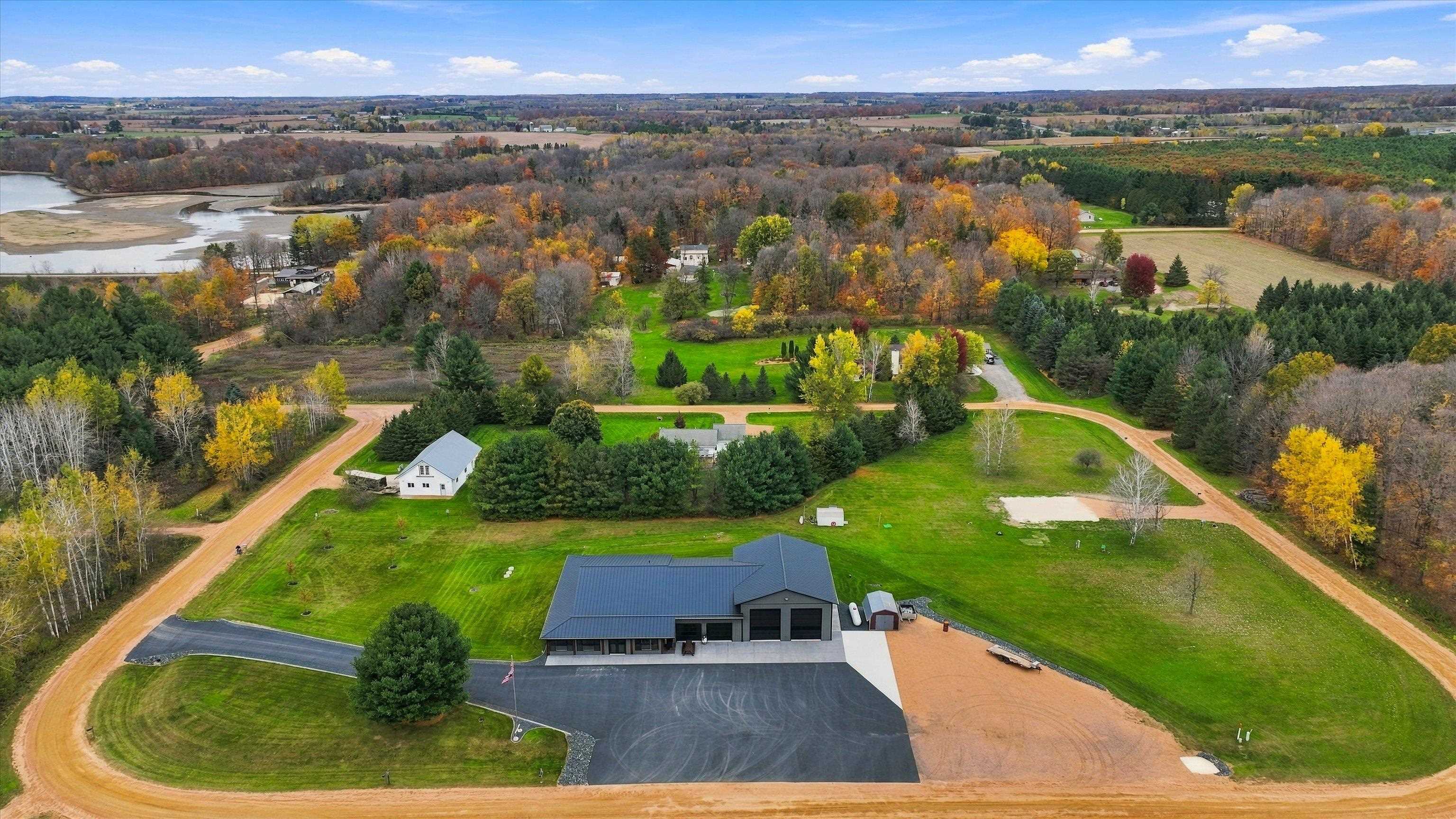 127231 RIDGEWAY DRIVE, Stratford, Wisconsin 54484, 3 Bedrooms Bedrooms, ,2 BathroomsBathrooms,Residential,For Sale,127231 RIDGEWAY DRIVE,22605227