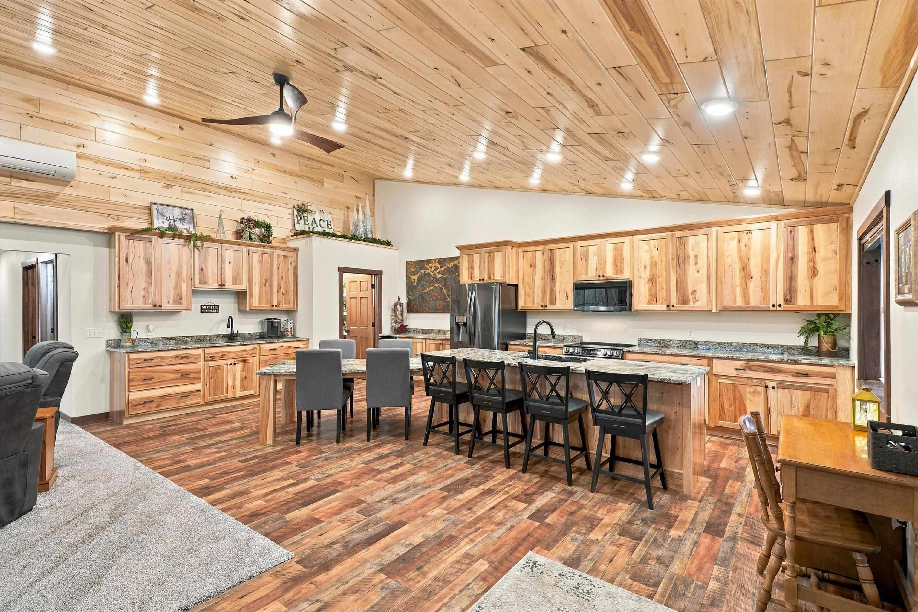 127231 RIDGEWAY DRIVE, Stratford, Wisconsin 54484, 3 Bedrooms Bedrooms, ,2 BathroomsBathrooms,Residential,For Sale,127231 RIDGEWAY DRIVE,22605227