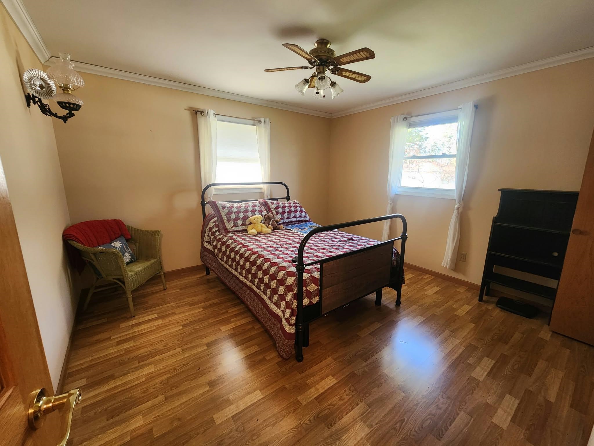 509 E FOREST STREET, Marshfield, Wisconsin 54449, 3 Bedrooms Bedrooms, ,1 BathroomBathrooms,Residential,For Sale,509 E FOREST STREET,22605228