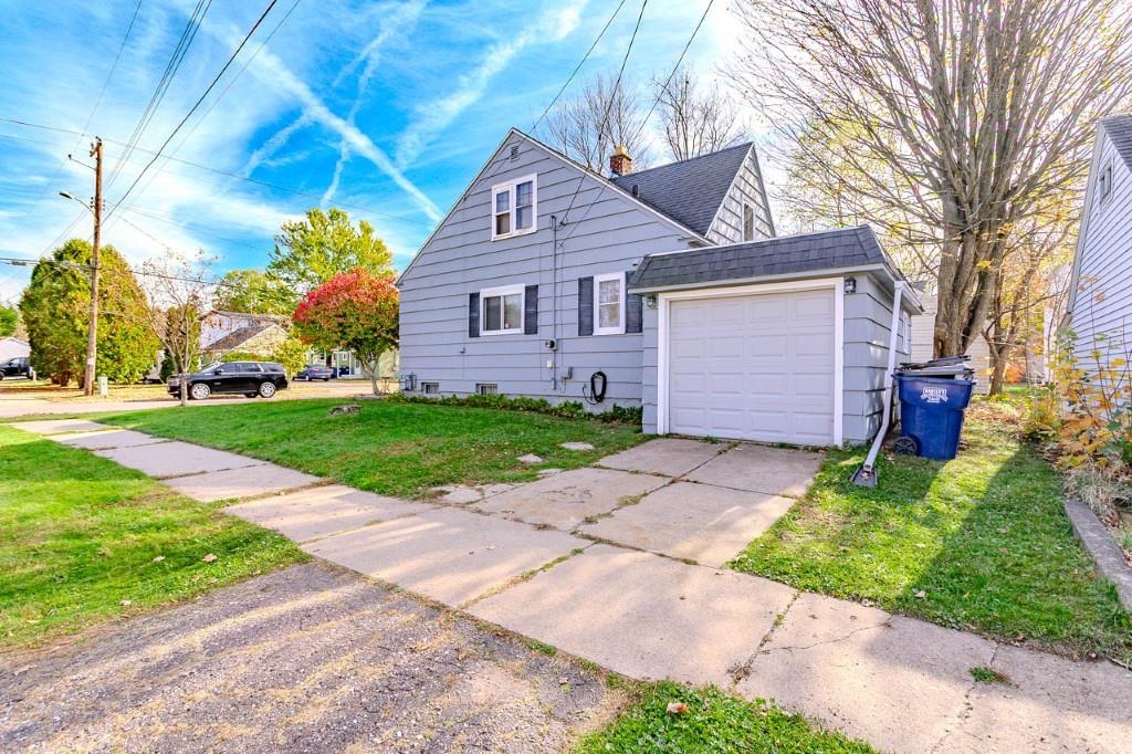 2008 N 8TH STREET, Wausau, Wisconsin 54403, 3 Bedrooms Bedrooms, ,1 BathroomBathrooms,Residential,For Sale,2008 N 8TH STREET,22605230