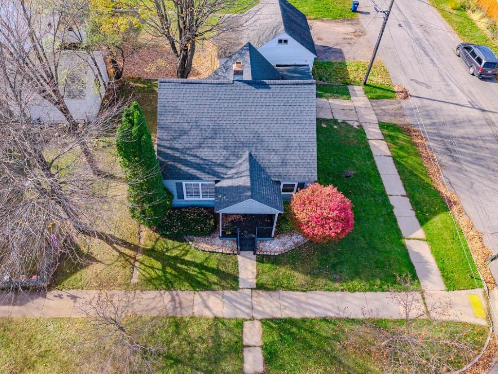 2008 N 8TH STREET, Wausau, Wisconsin 54403, 3 Bedrooms Bedrooms, ,1 BathroomBathrooms,Residential,For Sale,2008 N 8TH STREET,22605230