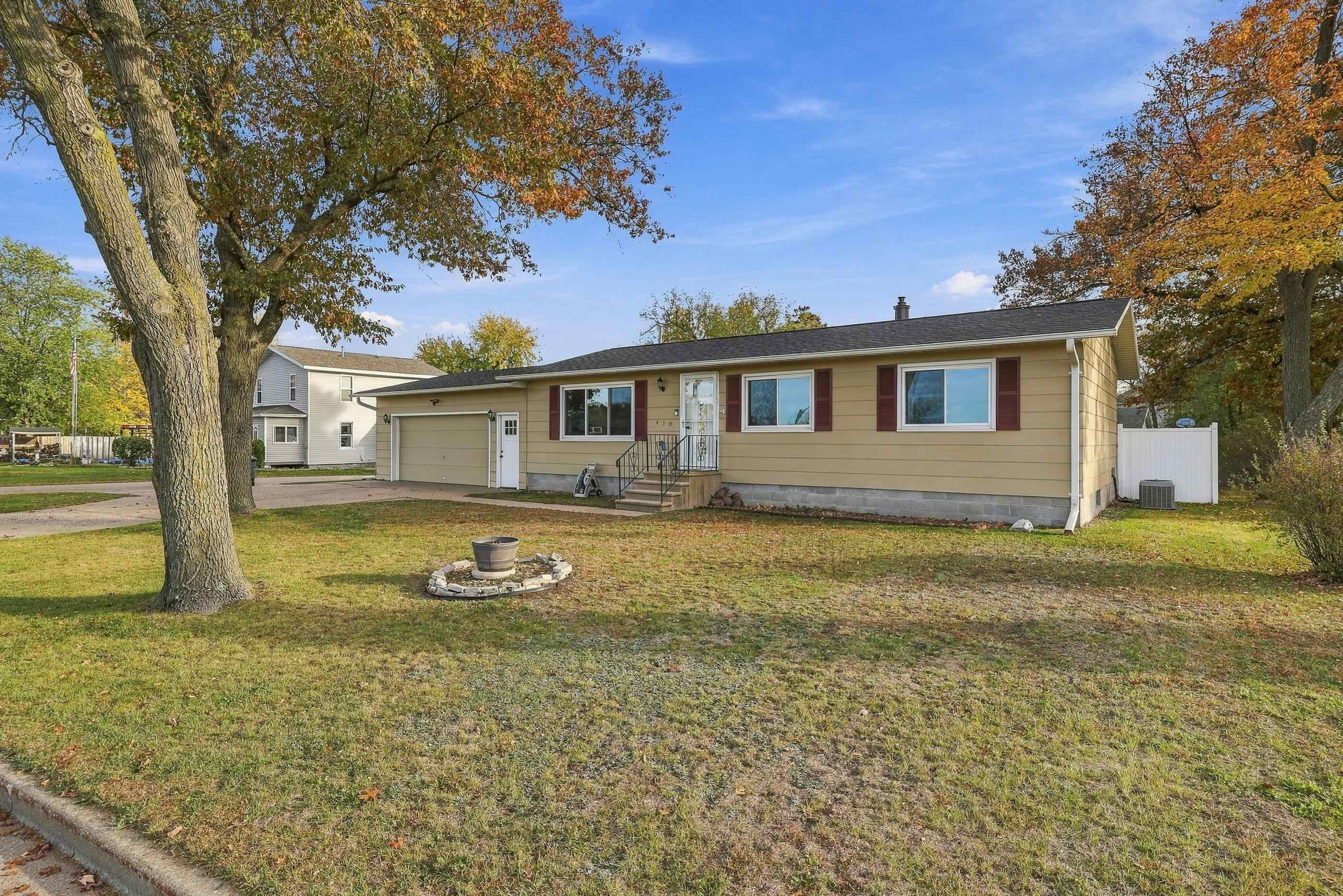 430 DALY AVENUE, Wisconsin Rapids, Wisconsin 54494, 3 Bedrooms Bedrooms, ,1 BathroomBathrooms,Residential,For Sale,430 DALY AVENUE,22605233