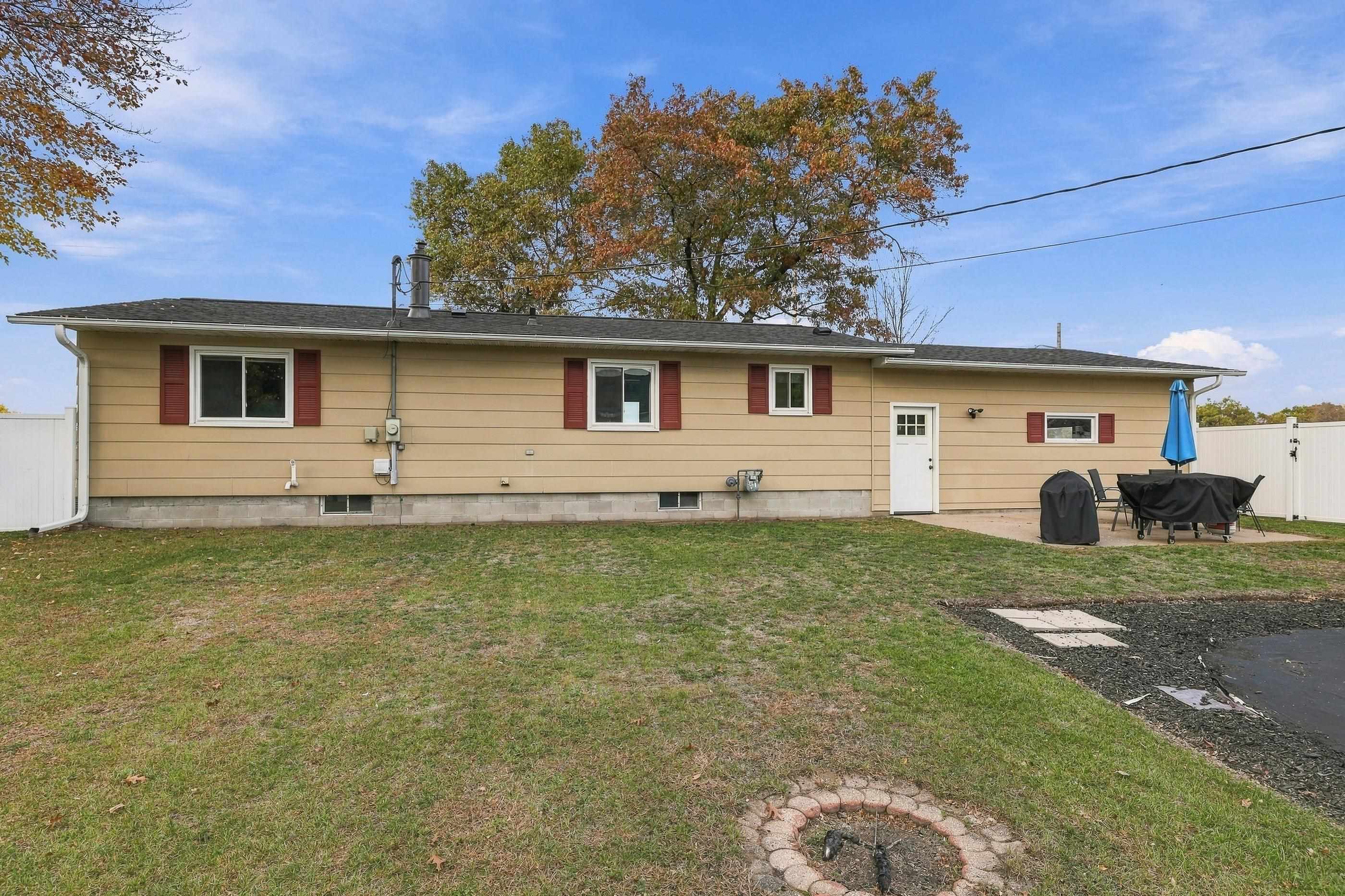 430 DALY AVENUE, Wisconsin Rapids, Wisconsin 54494, 3 Bedrooms Bedrooms, ,1 BathroomBathrooms,Residential,For Sale,430 DALY AVENUE,22605233