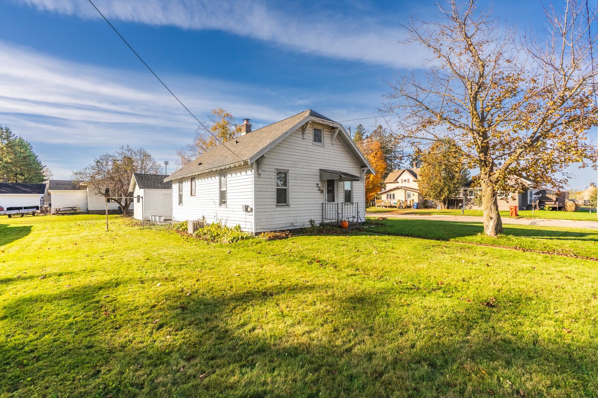 729 CHERRY STREET, Antigo, Wisconsin 54409, 2 Bedrooms Bedrooms, ,1 BathroomBathrooms,Residential,For Sale,729 CHERRY STREET,22605234