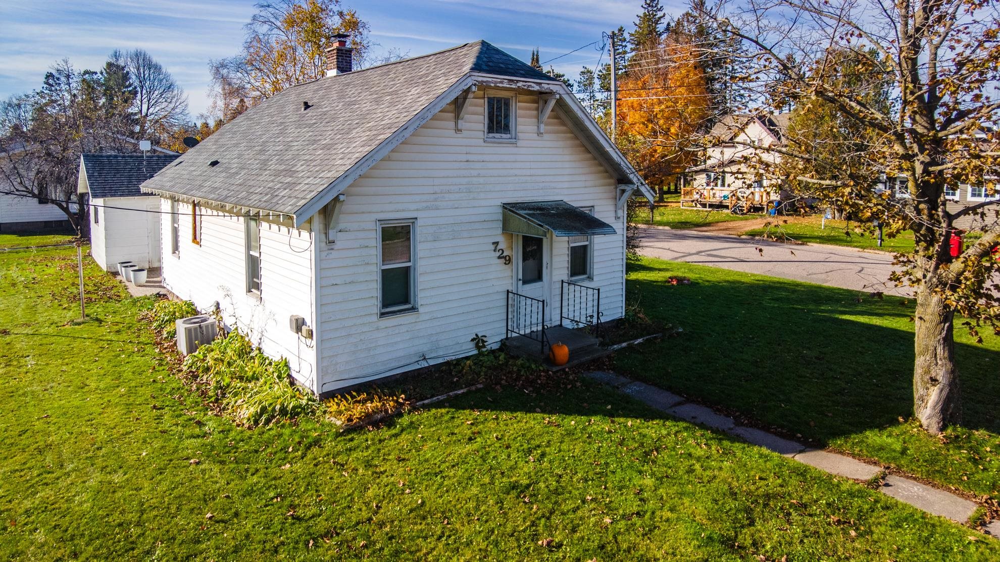 729 CHERRY STREET, Antigo, Wisconsin 54409, 2 Bedrooms Bedrooms, ,1 BathroomBathrooms,Residential,For Sale,729 CHERRY STREET,22605234