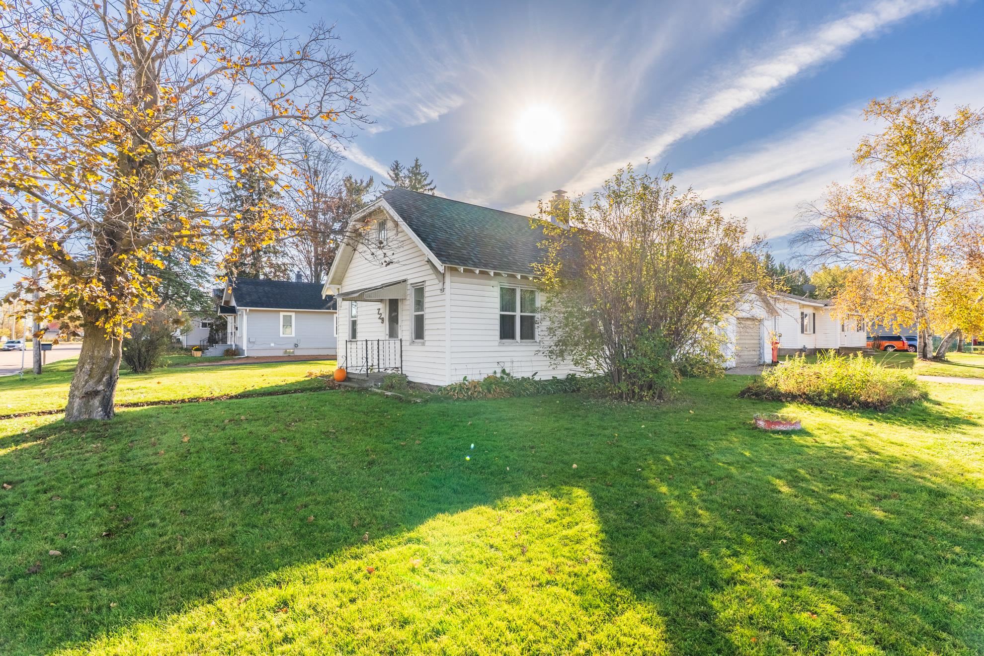 729 CHERRY STREET, Antigo, Wisconsin 54409, 2 Bedrooms Bedrooms, ,1 BathroomBathrooms,Residential,For Sale,729 CHERRY STREET,22605234