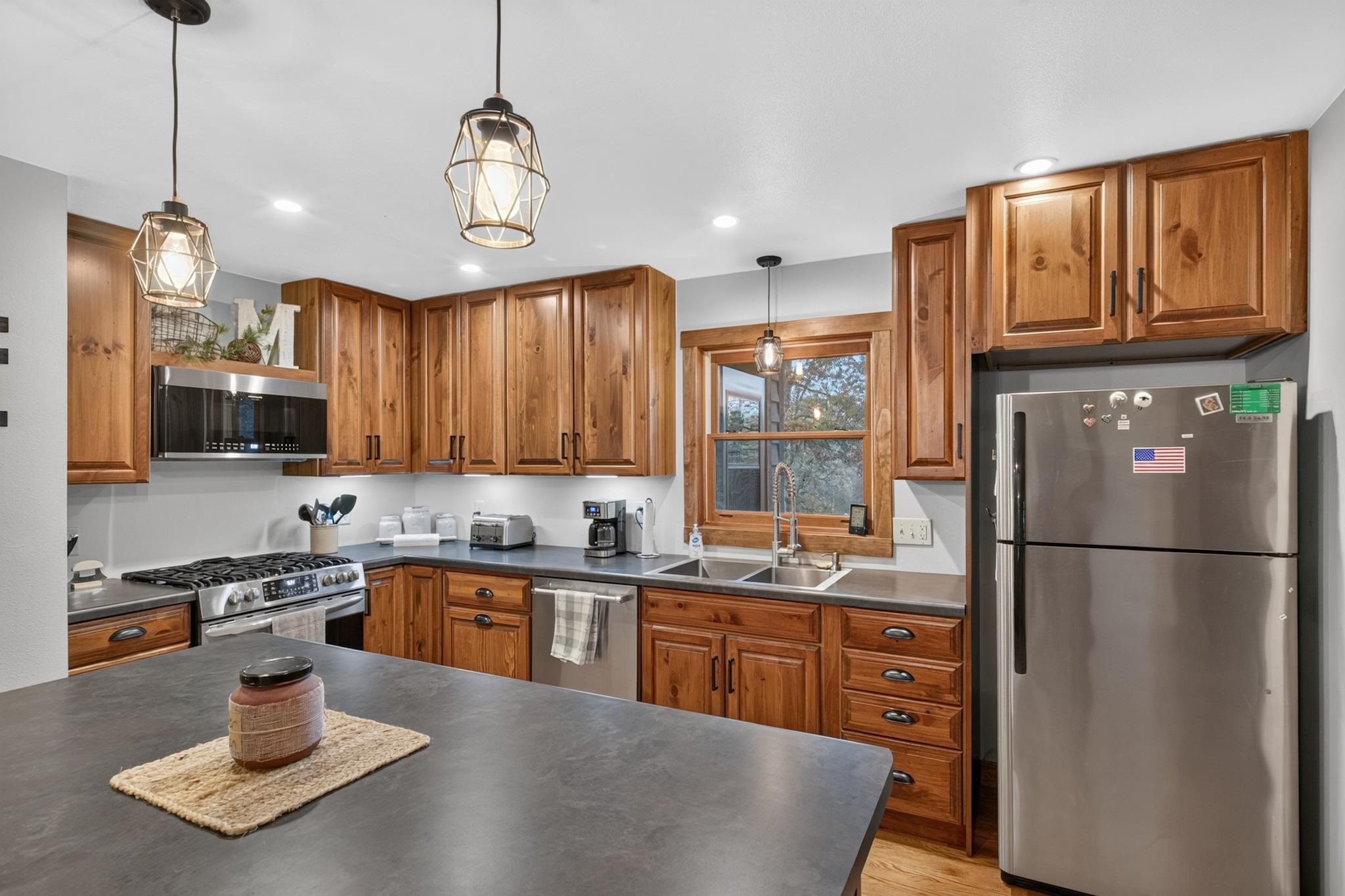 6421 OAK STREET, Wisconsin Rapids, Wisconsin 54494, 3 Bedrooms Bedrooms, ,3 BathroomsBathrooms,Residential,For Sale,6421 OAK STREET,22605236