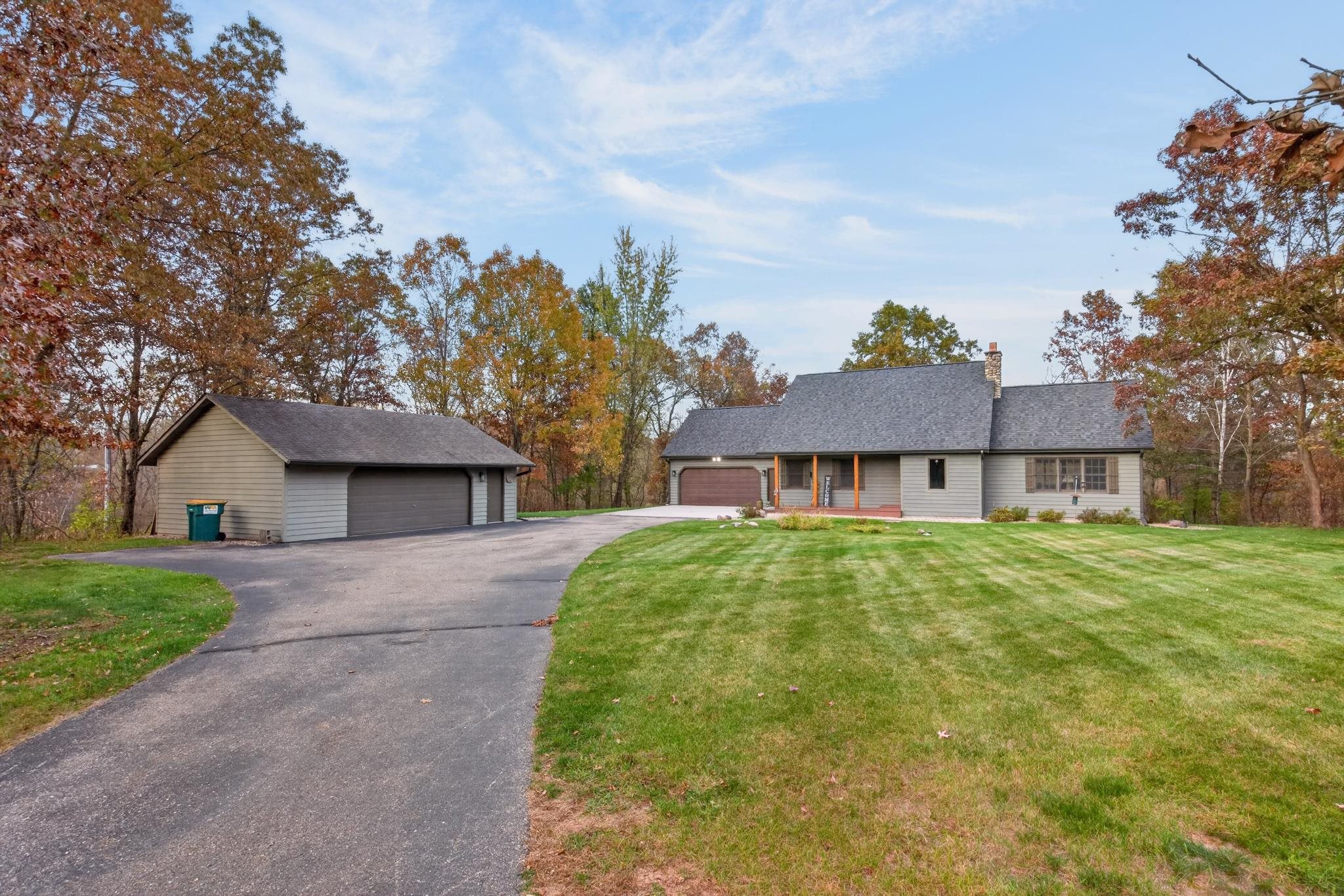 6421 OAK STREET, Wisconsin Rapids, Wisconsin 54494, 3 Bedrooms Bedrooms, ,3 BathroomsBathrooms,Residential,For Sale,6421 OAK STREET,22605236