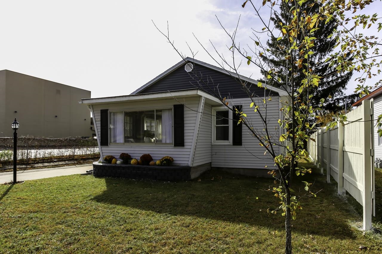 2516 WARNER STREET, Stevens Point, Wisconsin 54481, 2 Bedrooms Bedrooms, ,1 BathroomBathrooms,Residential,For Sale,2516 WARNER STREET,22605245