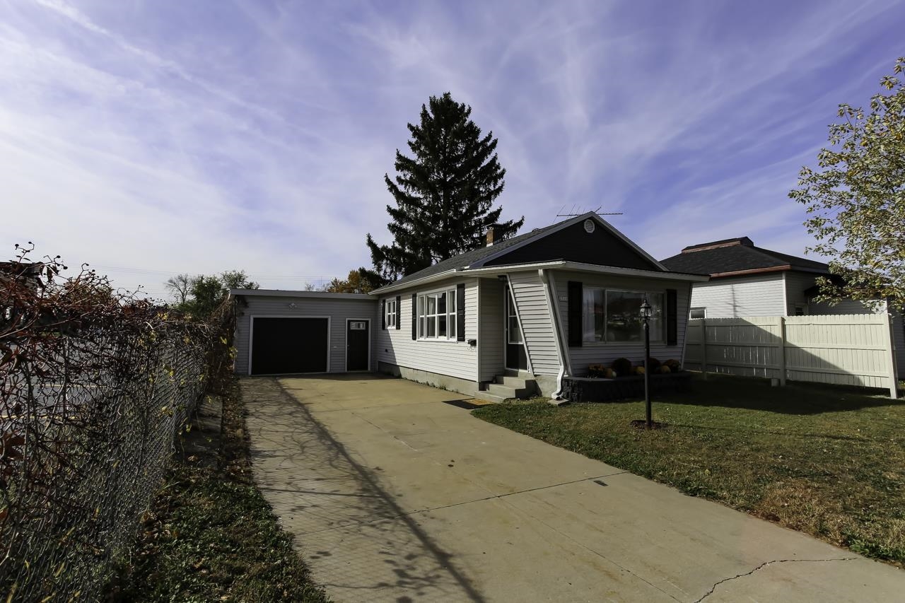 2516 WARNER STREET, Stevens Point, Wisconsin 54481, 2 Bedrooms Bedrooms, ,1 BathroomBathrooms,Residential,For Sale,2516 WARNER STREET,22605245