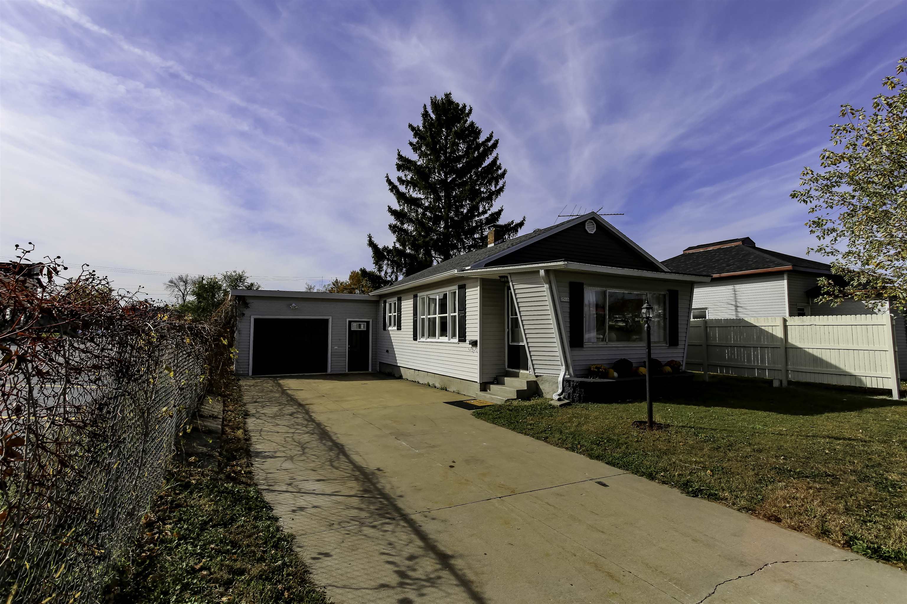 2516 WARNER STREET, Stevens Point, Wisconsin 54481, 2 Bedrooms Bedrooms, ,1 BathroomBathrooms,Residential,For Sale,2516 WARNER STREET,22605245