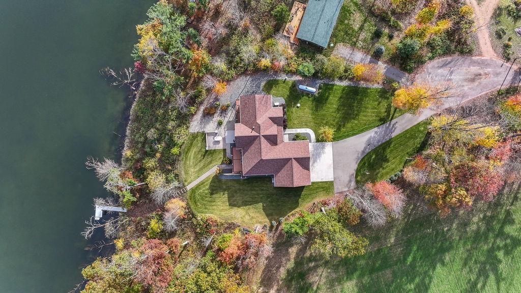 10053 PINE TREE TRAIL, Amherst Junction, Wisconsin 54407, 4 Bedrooms Bedrooms, ,3 BathroomsBathrooms,Residential,For Sale,10053 PINE TREE TRAIL,22605246