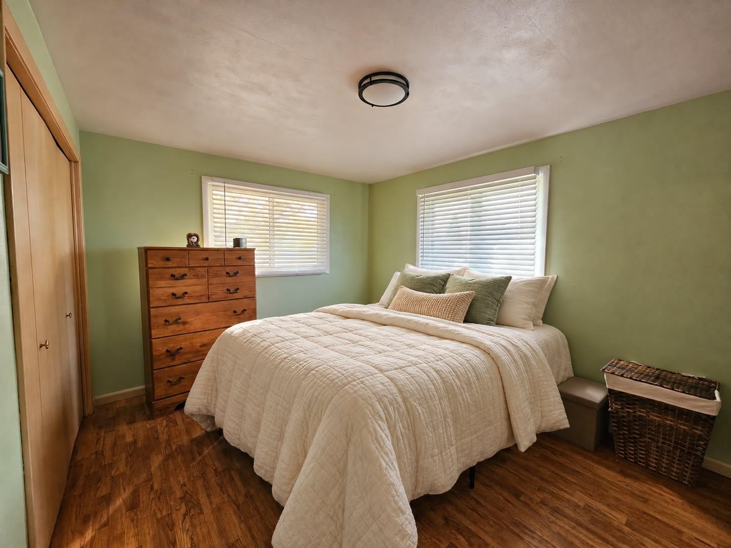 908 W 14TH STREET, Marshfield, Wisconsin 54449, 3 Bedrooms Bedrooms, ,1 BathroomBathrooms,Residential,For Sale,908 W 14TH STREET,22605248