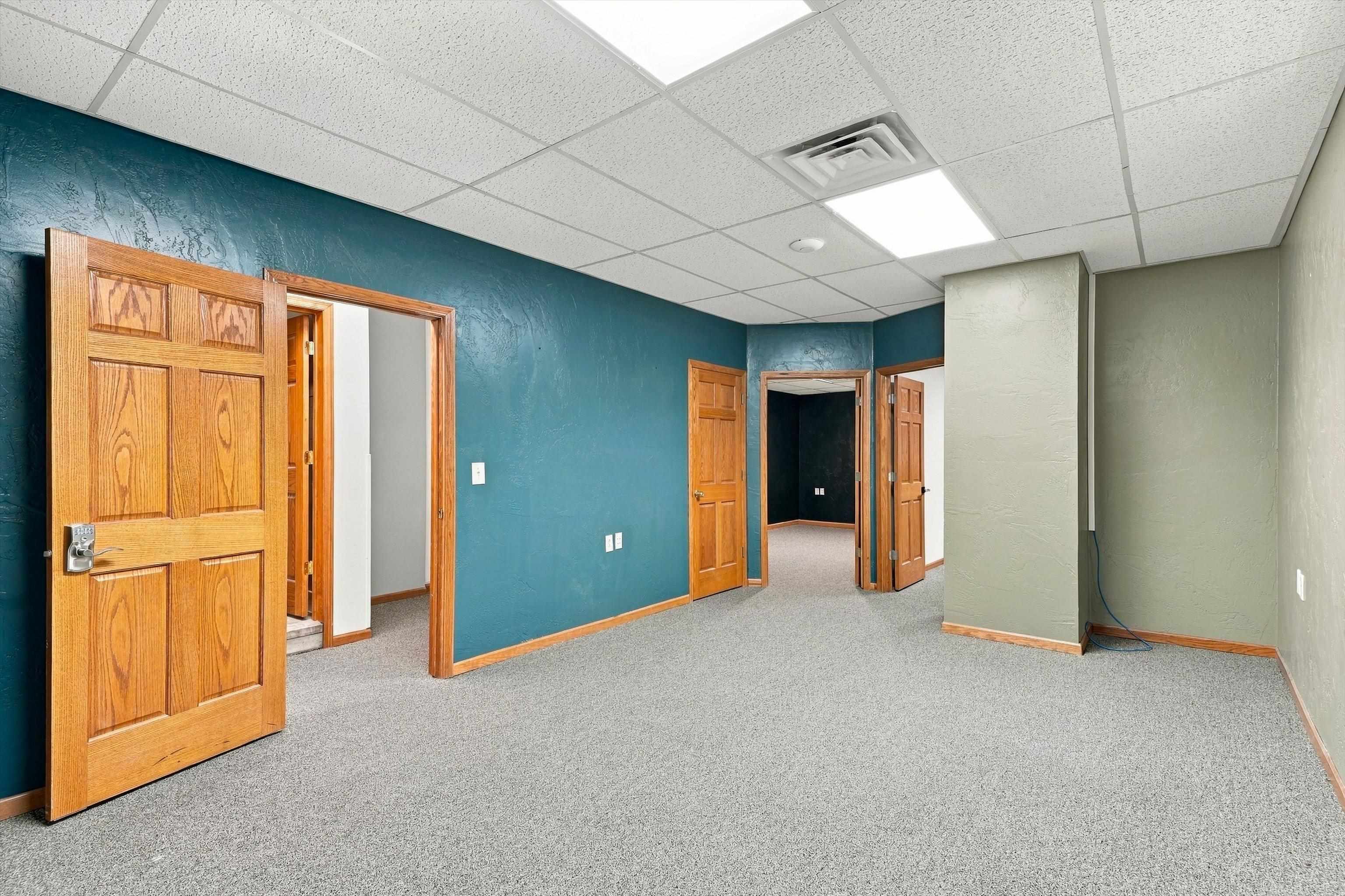 209 S CENTRAL AVENUE, Marshfield, Wisconsin 54449, ,Commercial/industrial,For Sale,209 S CENTRAL AVENUE,22605258