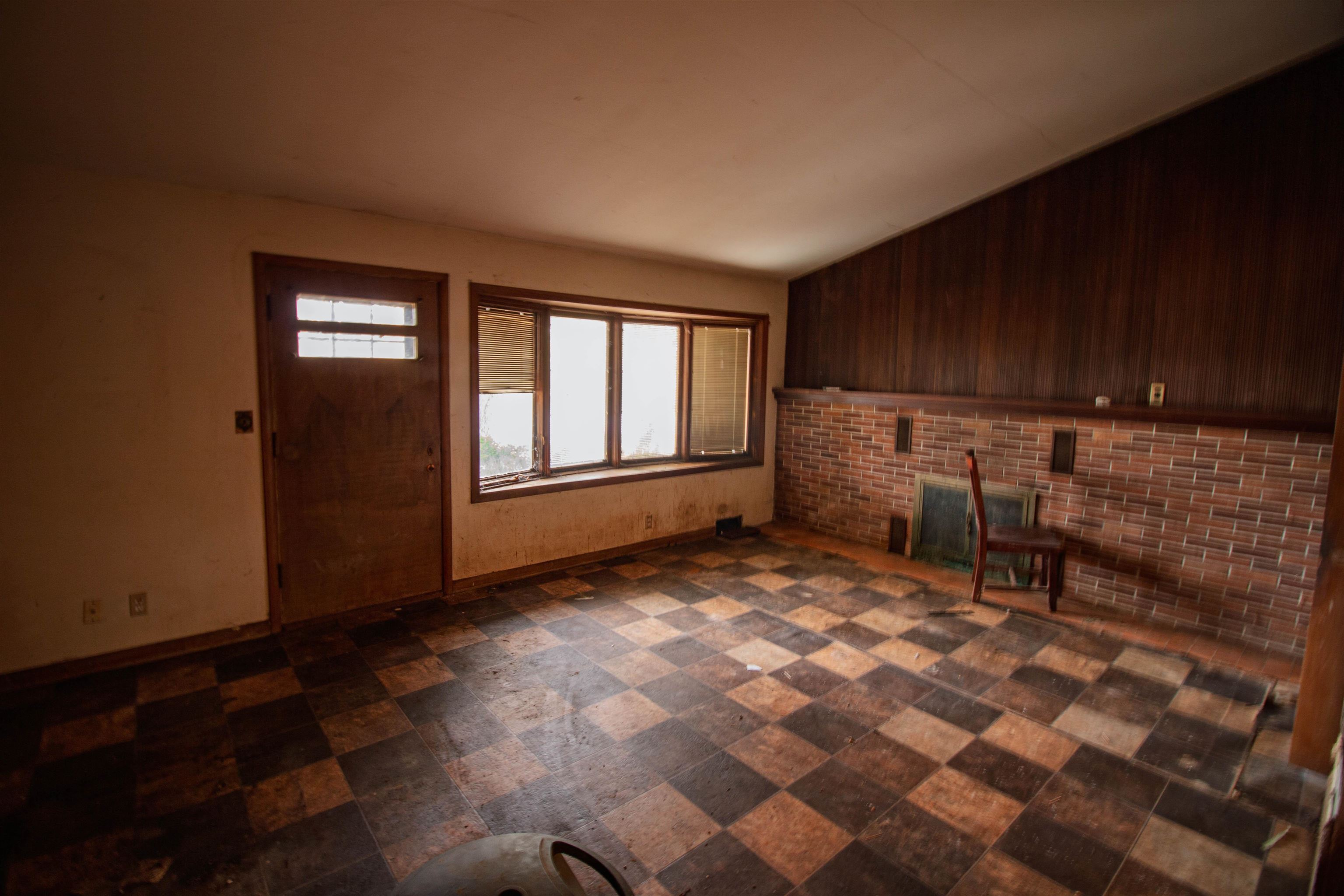 325 SUNSET PLACE, Neillsville, Wisconsin 54456, 3 Bedrooms Bedrooms, ,2 BathroomsBathrooms,Residential,For Sale,325 SUNSET PLACE,22605271
