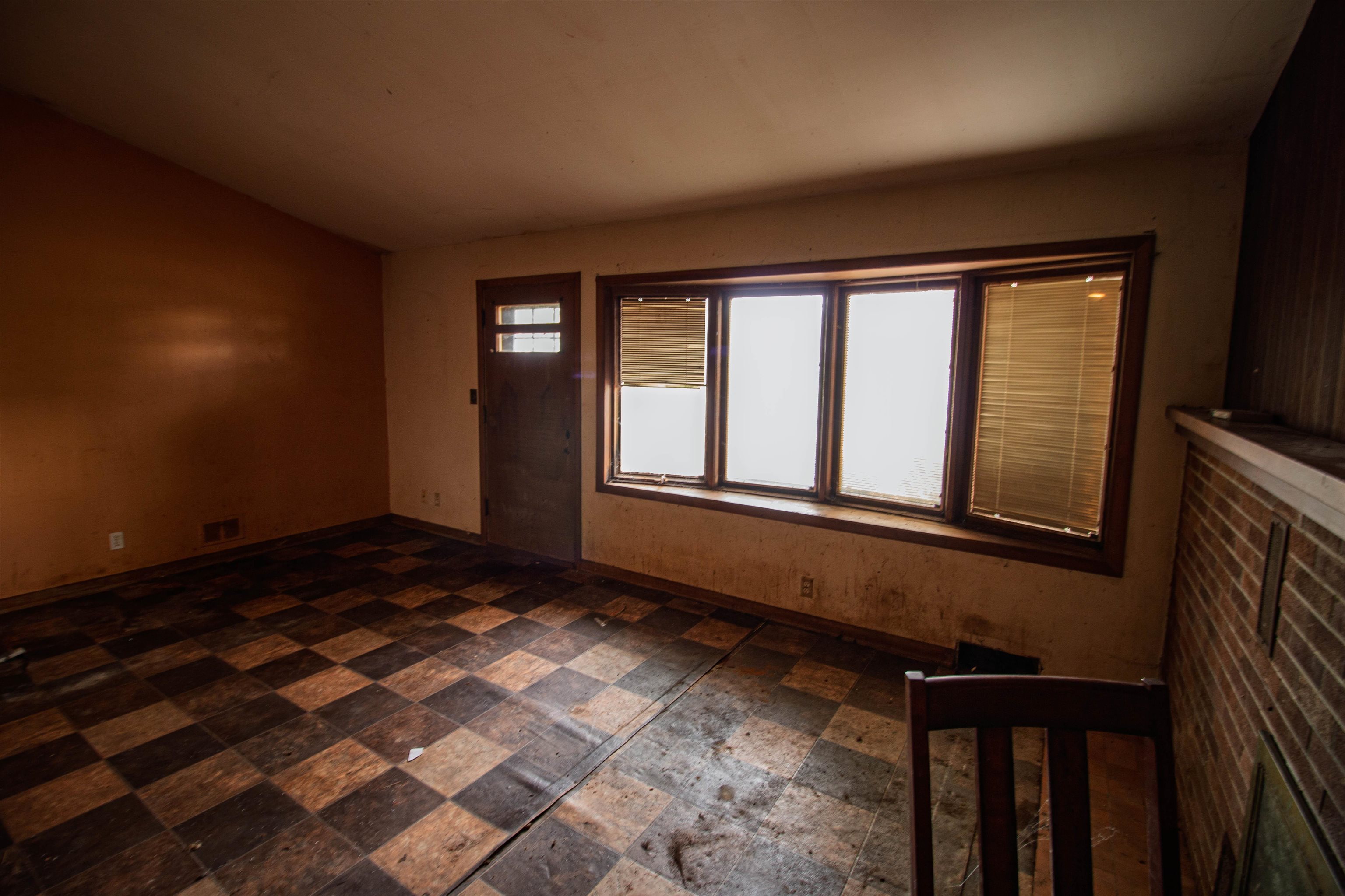 325 SUNSET PLACE, Neillsville, Wisconsin 54456, 3 Bedrooms Bedrooms, ,2 BathroomsBathrooms,Residential,For Sale,325 SUNSET PLACE,22605271