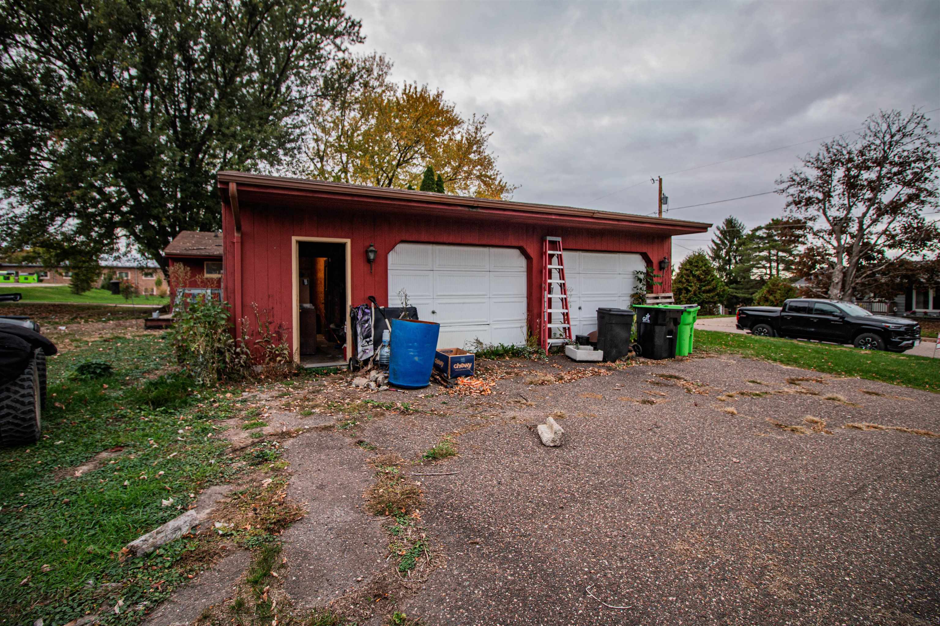 325 SUNSET PLACE, Neillsville, Wisconsin 54456, 3 Bedrooms Bedrooms, ,2 BathroomsBathrooms,Residential,For Sale,325 SUNSET PLACE,22605271