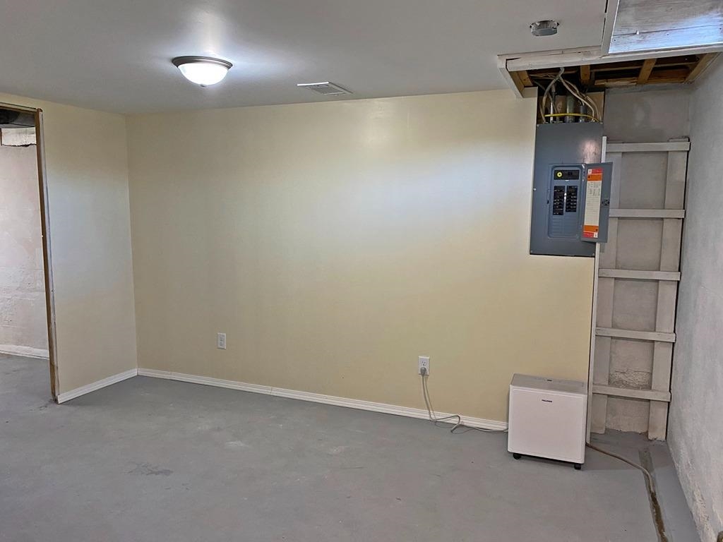 800 W 4TH STREET, Marshfield, Wisconsin 54449, 3 Bedrooms Bedrooms, ,1 BathroomBathrooms,Residential,For Sale,800 W 4TH STREET,22605272