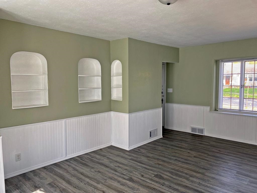 800 W 4TH STREET, Marshfield, Wisconsin 54449, 3 Bedrooms Bedrooms, ,1 BathroomBathrooms,Residential,For Sale,800 W 4TH STREET,22605272
