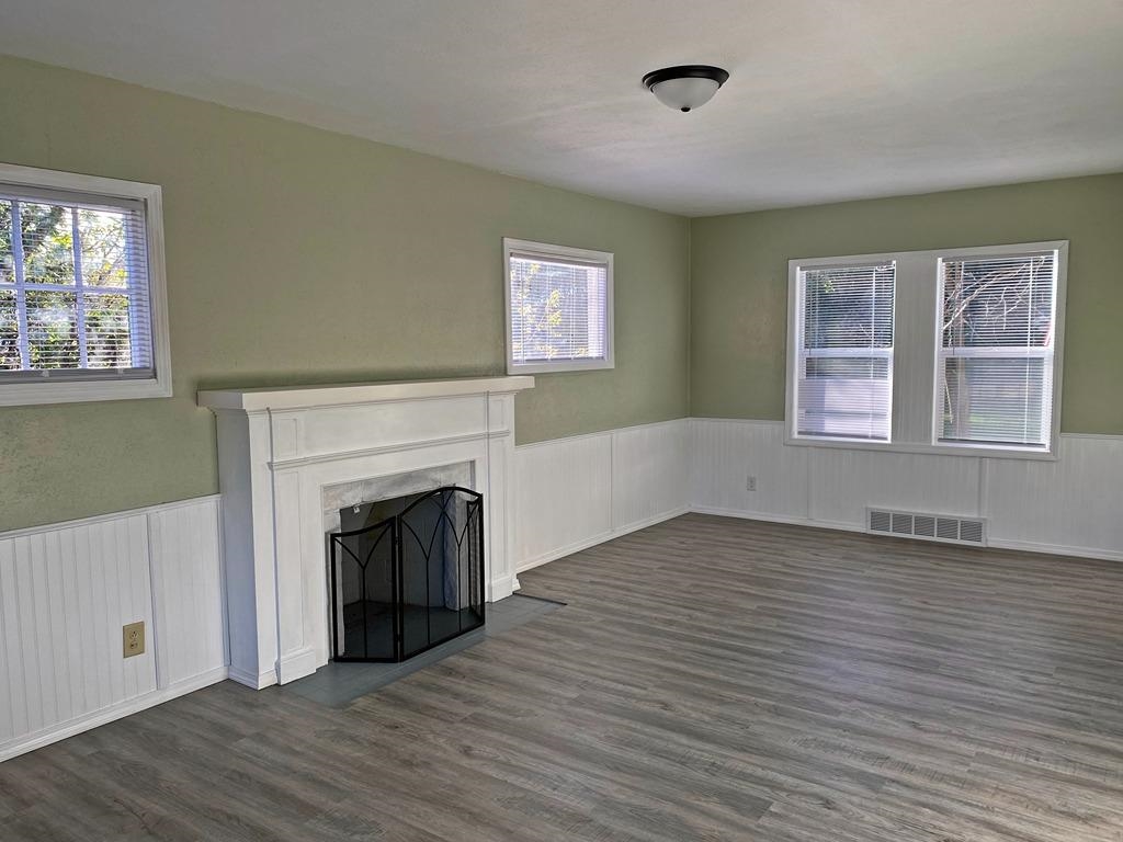 800 W 4TH STREET, Marshfield, Wisconsin 54449, 3 Bedrooms Bedrooms, ,1 BathroomBathrooms,Residential,For Sale,800 W 4TH STREET,22605272