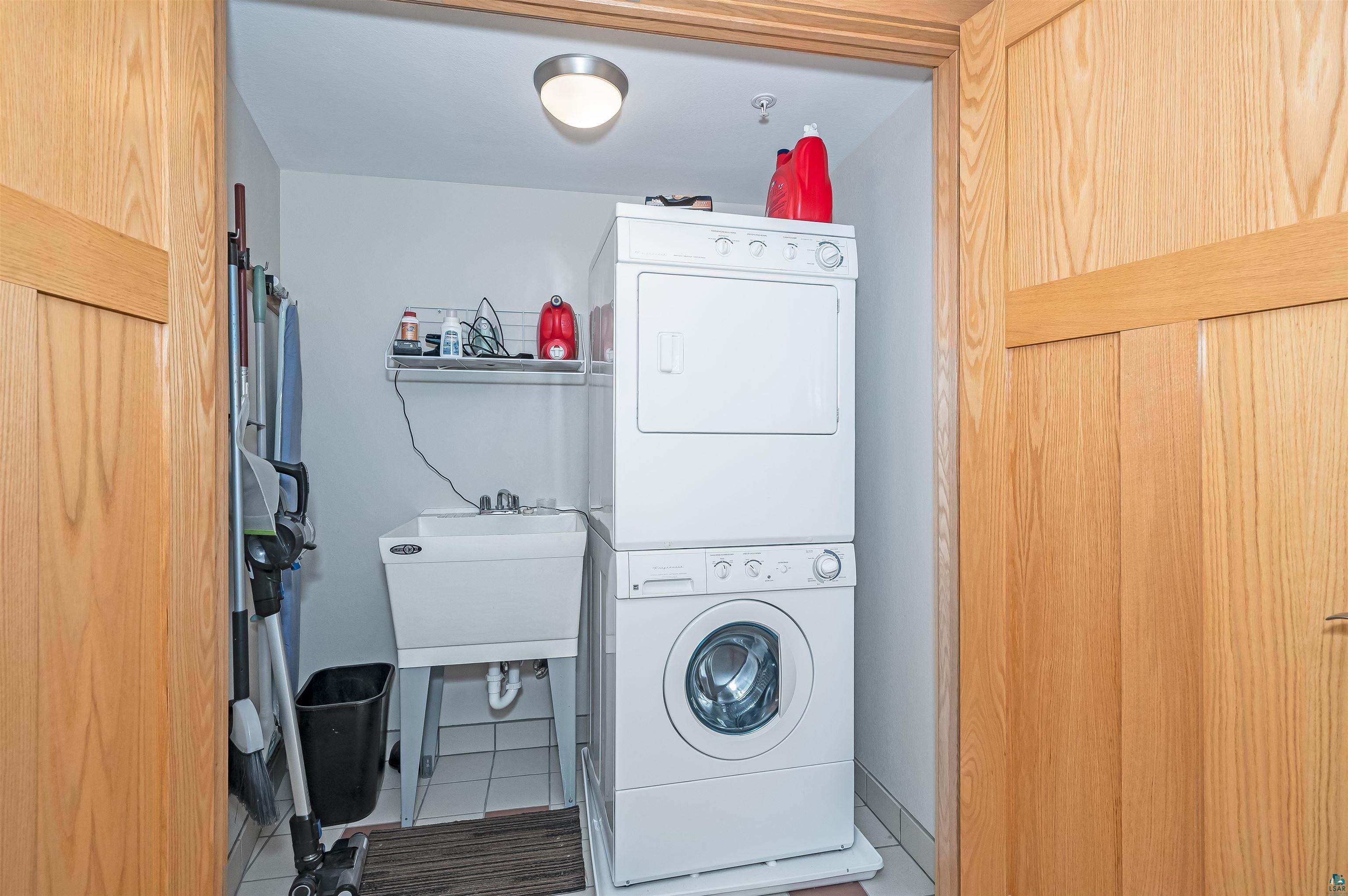 2126 Water St, #L306, Duluth, MN 55812 Listing Photo  17