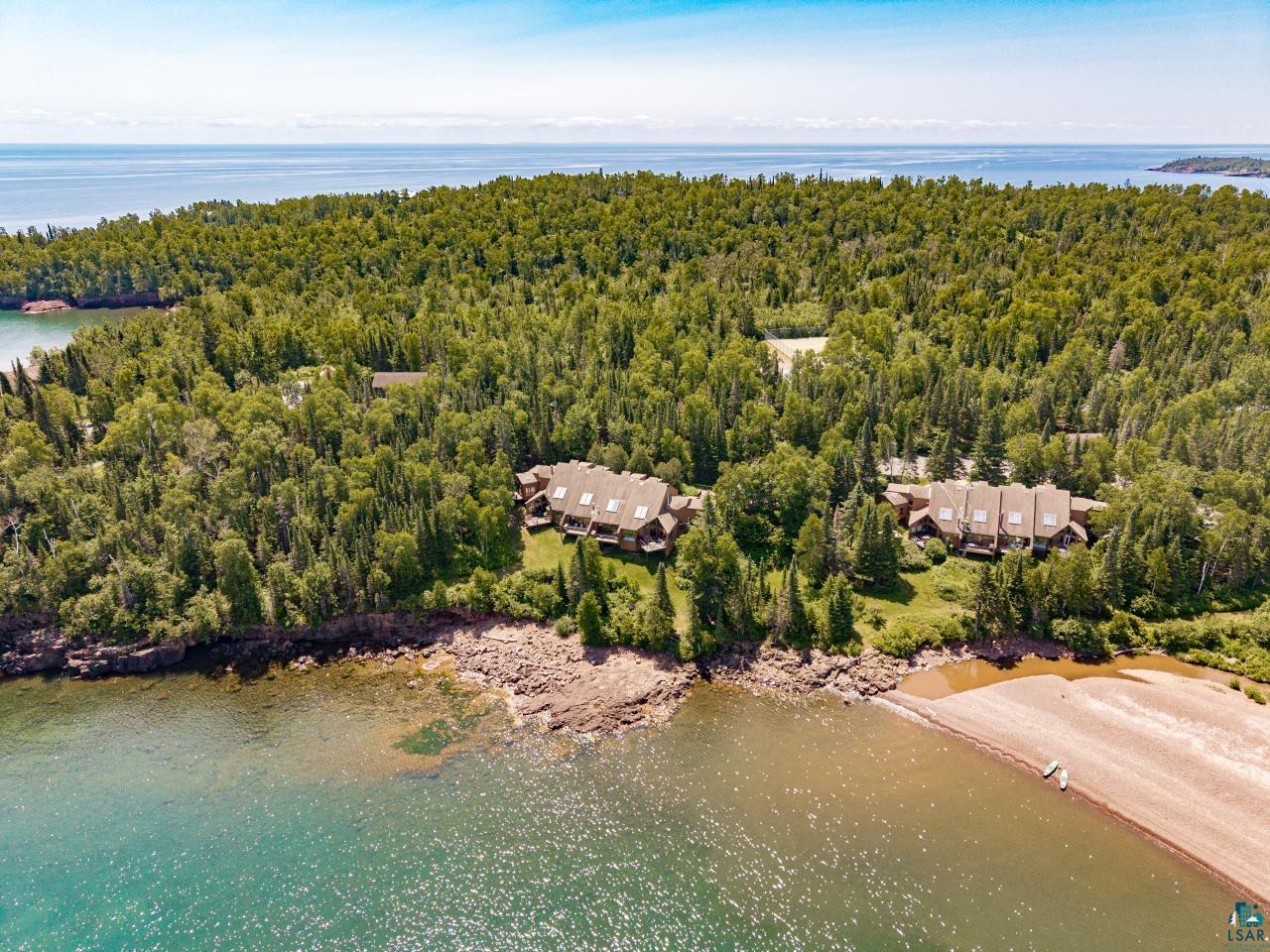 1624  #85 - 6 Superior Shores, ##85, Two Harbors, MN 55616 Listing Photo  5