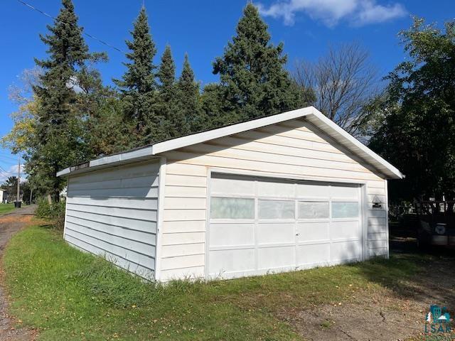 1909 Southern Dr, Virginia, MN 55792 Listing Photo  8