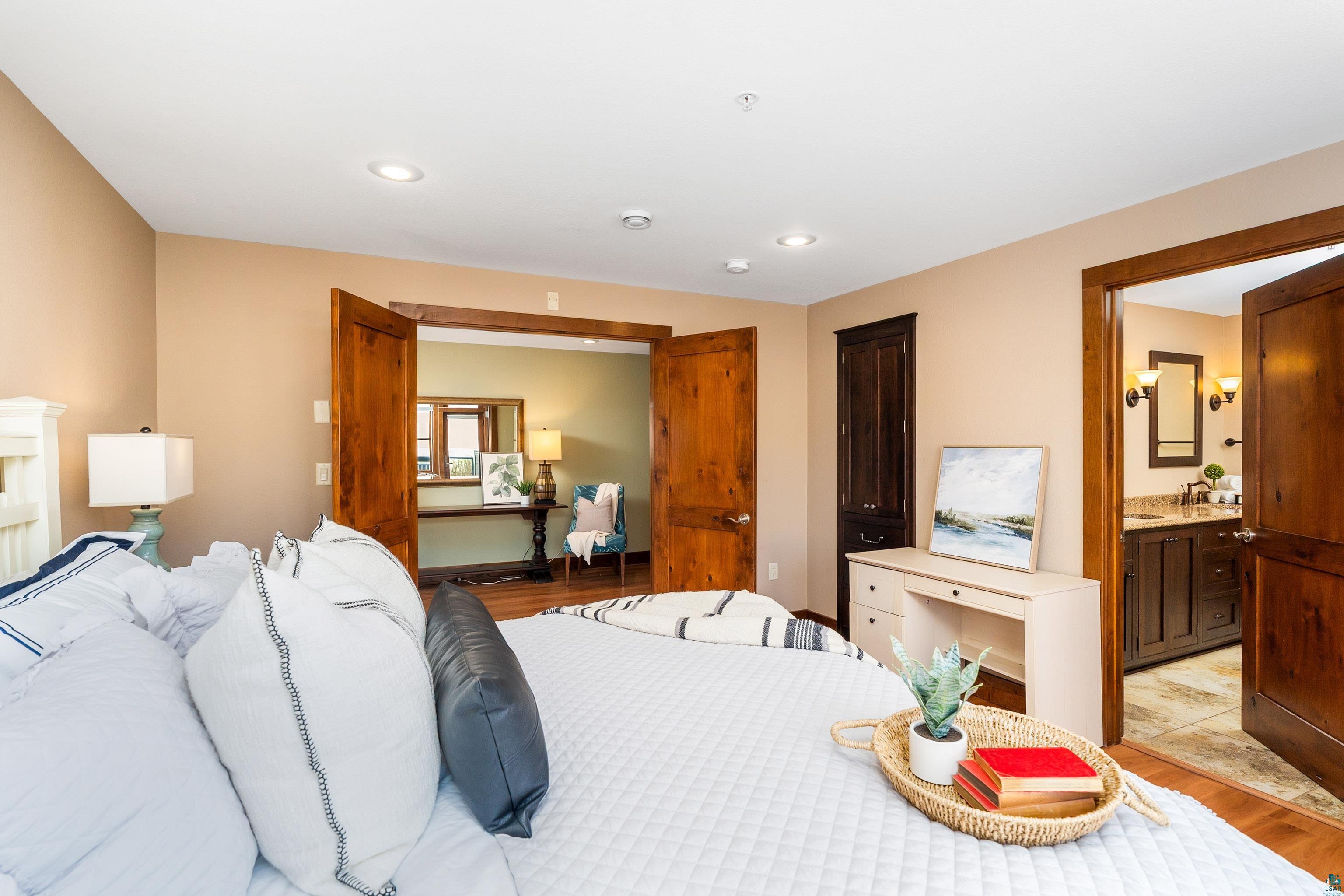 2126- L205 Water St, #L205, Duluth, MN 55812 Listing Photo  29